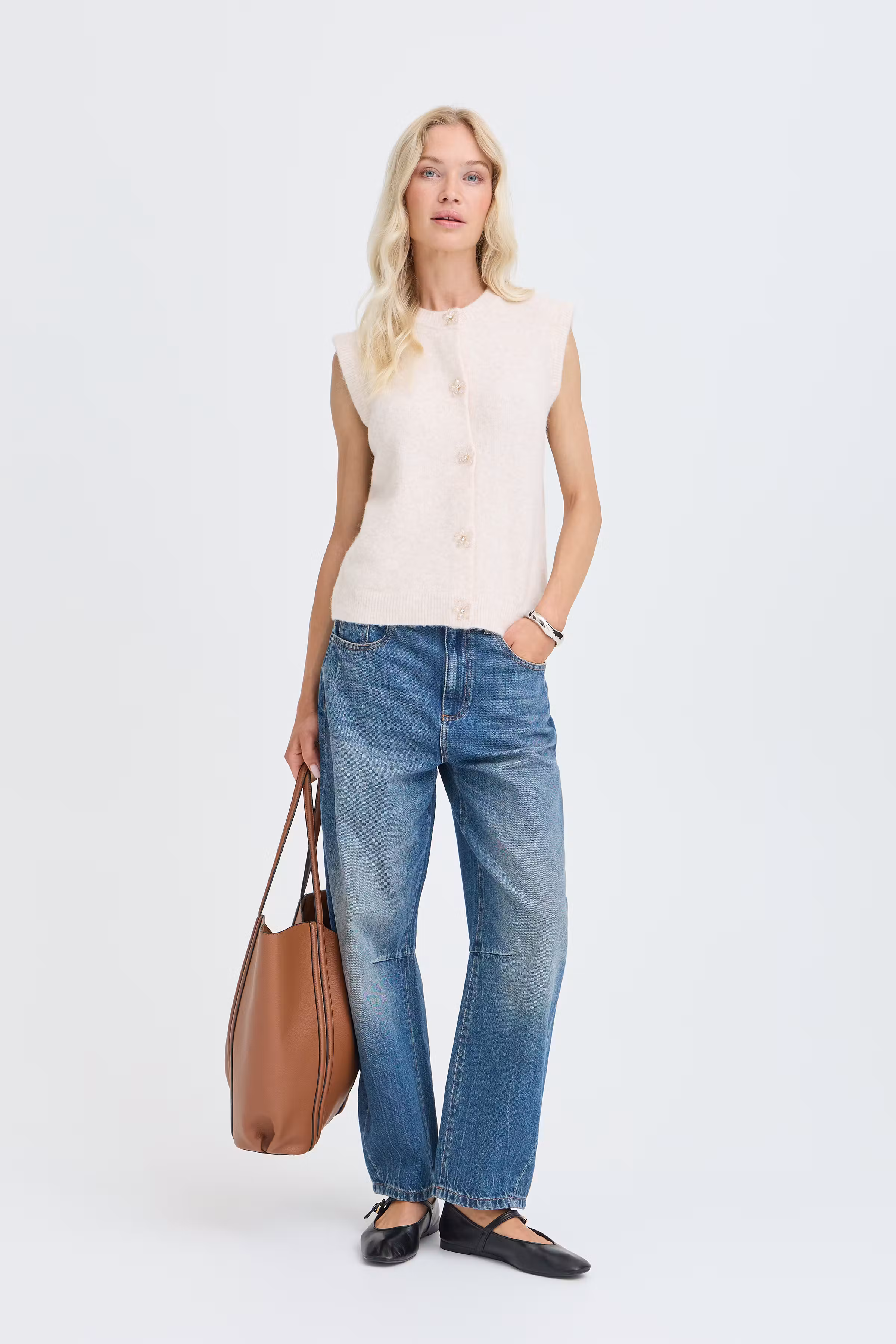 BYOMEA Strikket vest LOOKBOOK FRONT 20819512-1309051