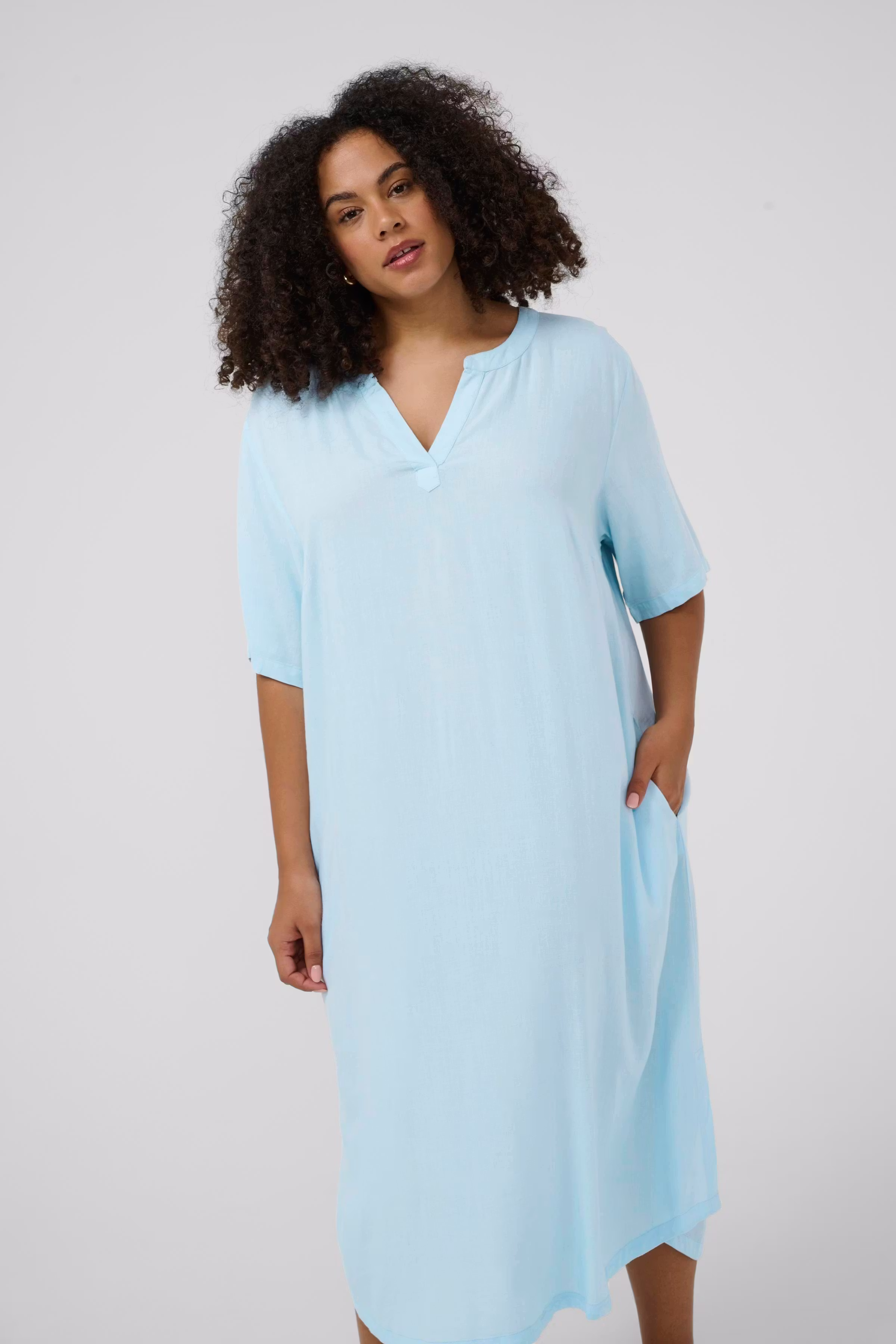 KCmille Kleid LOOKBOOK BACK 10582218-144005