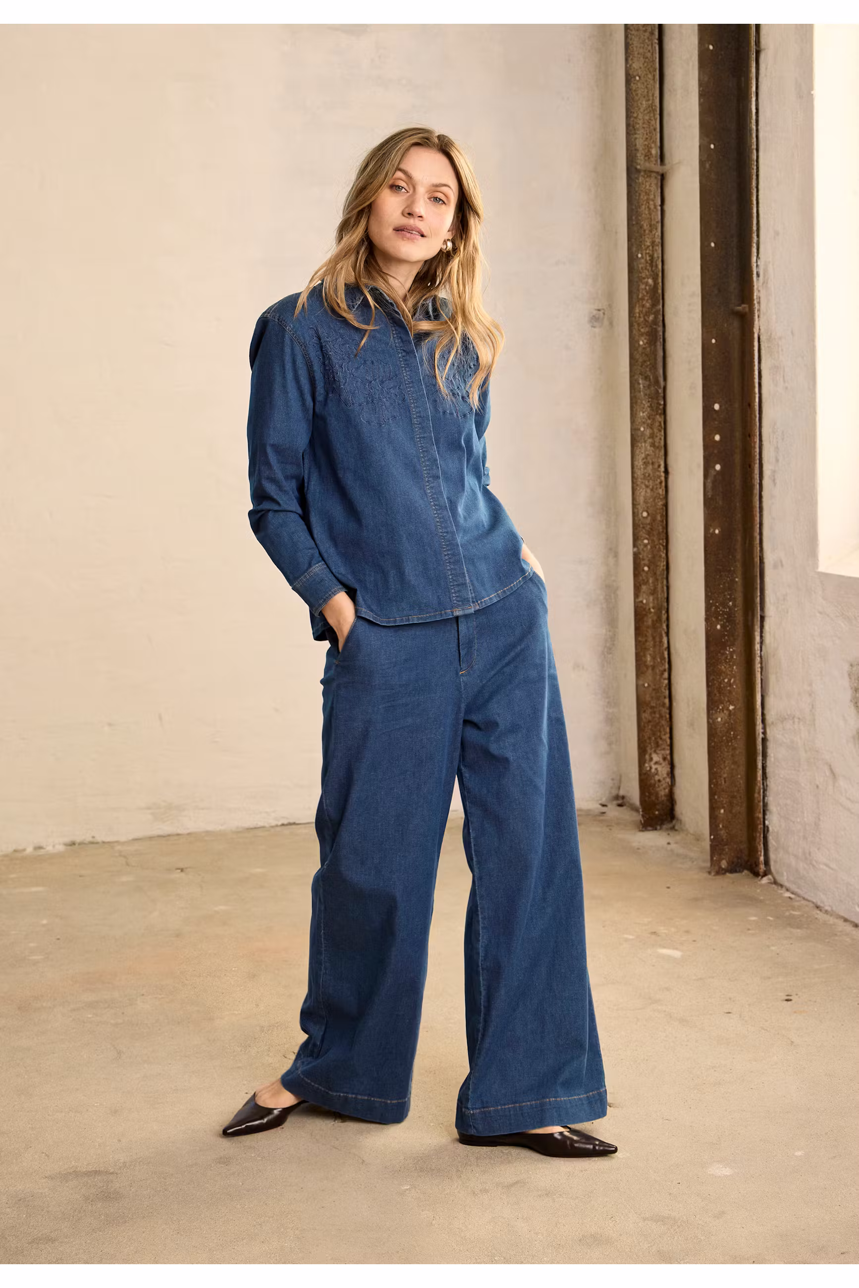 PZBOBBIE Bukser LOCATION NONE 50210386-200005