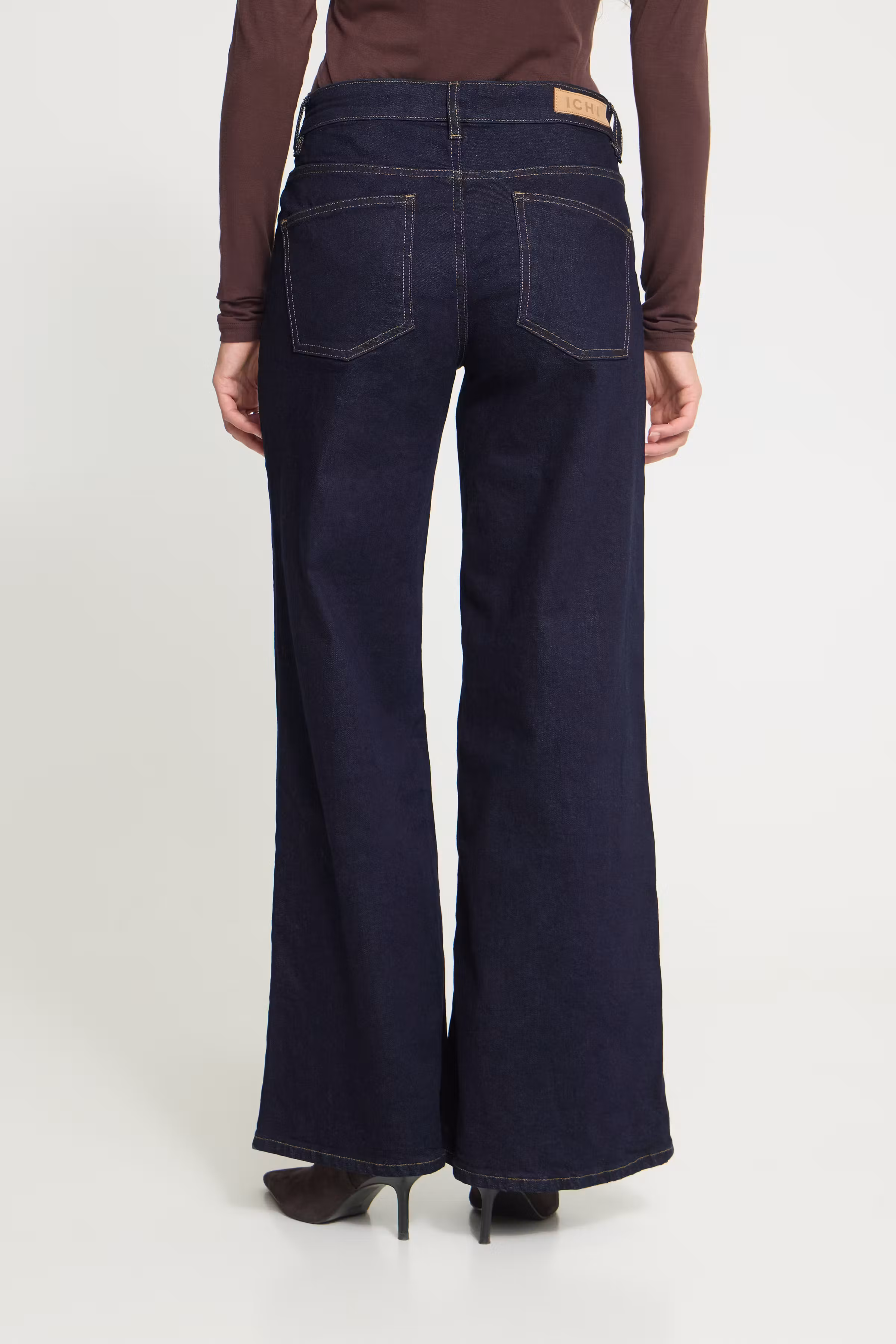 IHTWIGGY Jeans LOOKBOOK BACK 20119022-900009119