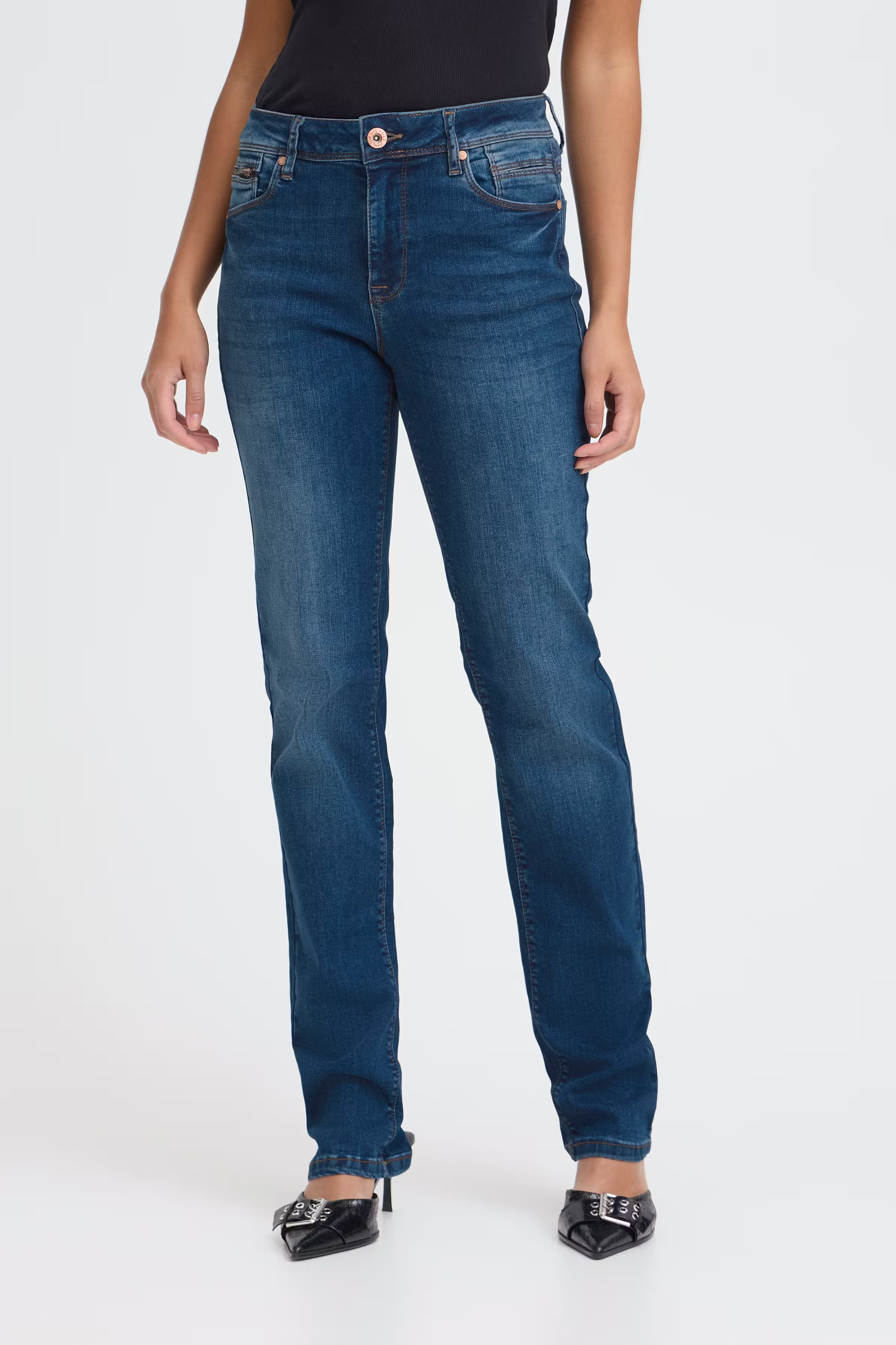 PZSANDRA HW Jeans Medium Straight Leg LOOKBOOK FRONT 50205860-200002