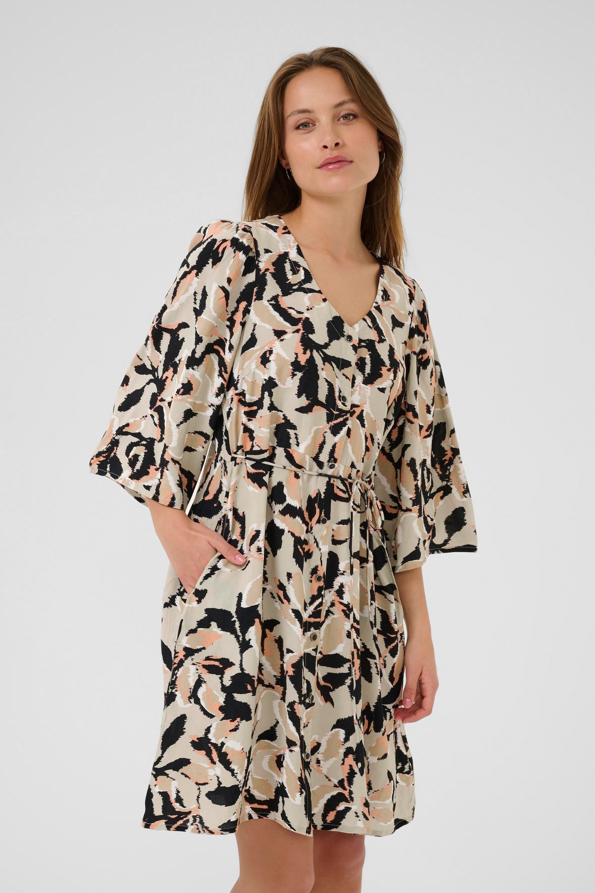 KApedra Dress LOOKBOOK FRONT 10509622-107096