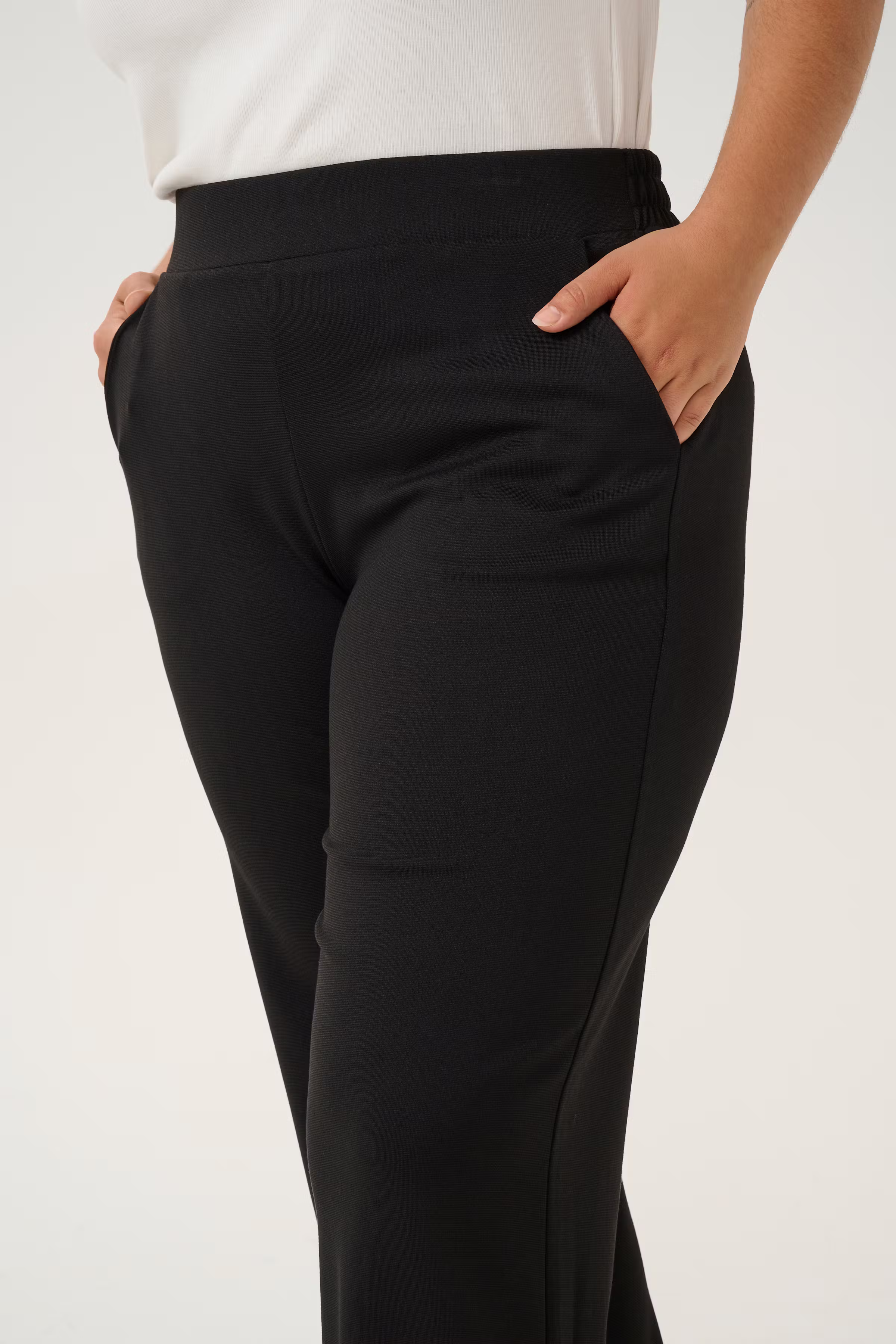 KCfrey Bukser LOOKBOOK DETAIL 10582952-100121