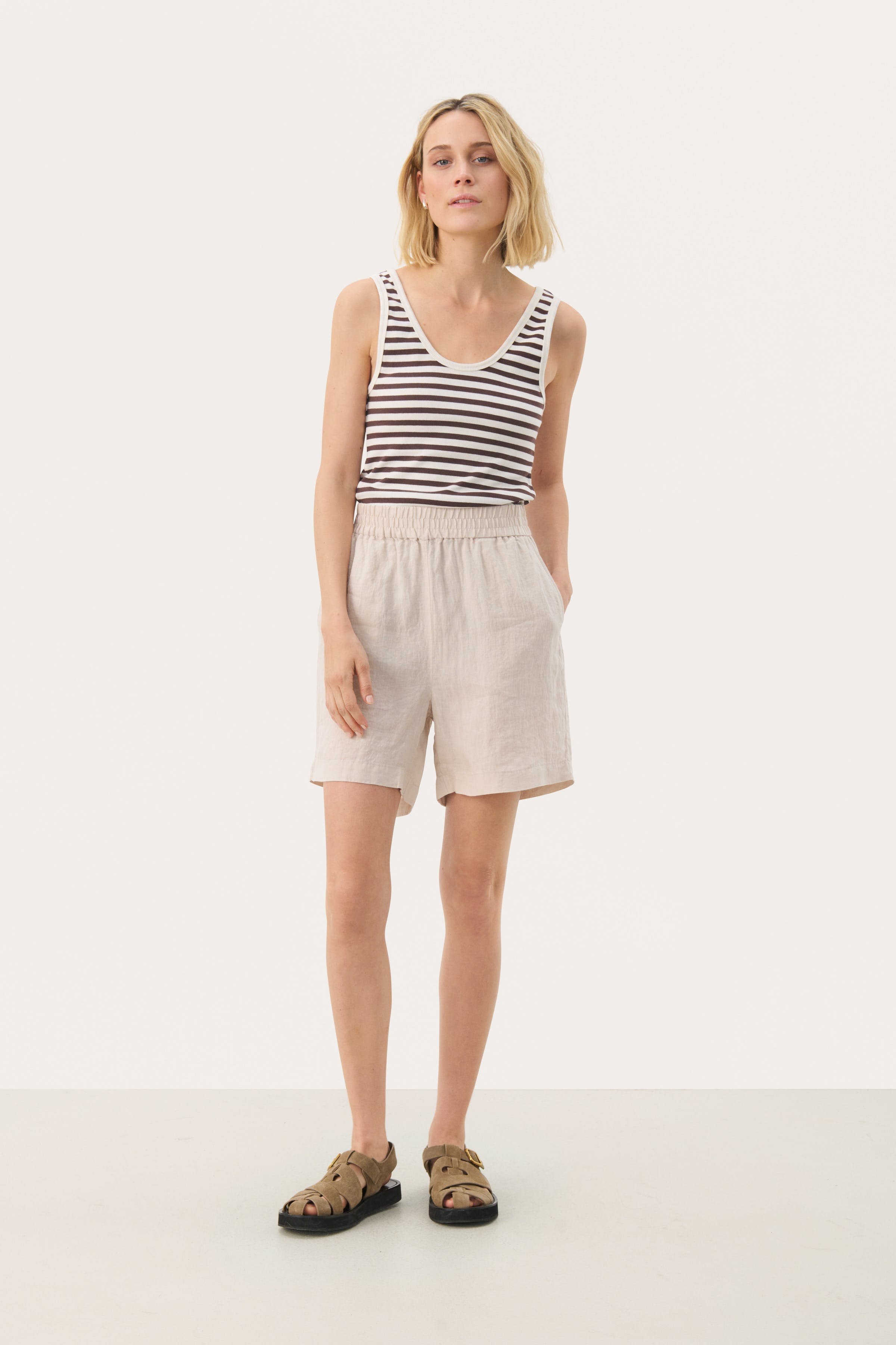 GerdPW Shorts LOOKBOOK FRONT 30309937-130400