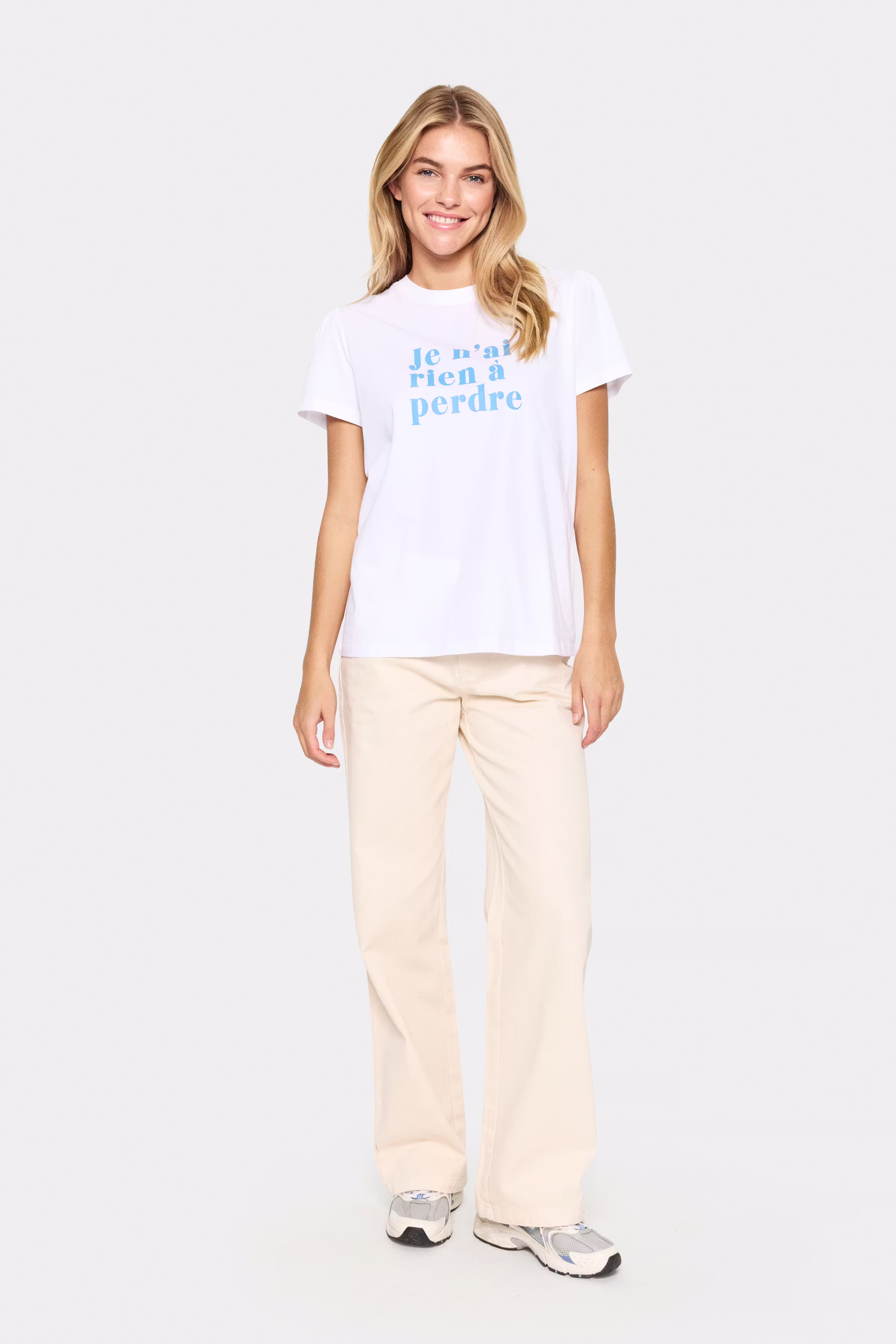 IliSZ T-shirt LOOKBOOK FRONT 30513754-110601