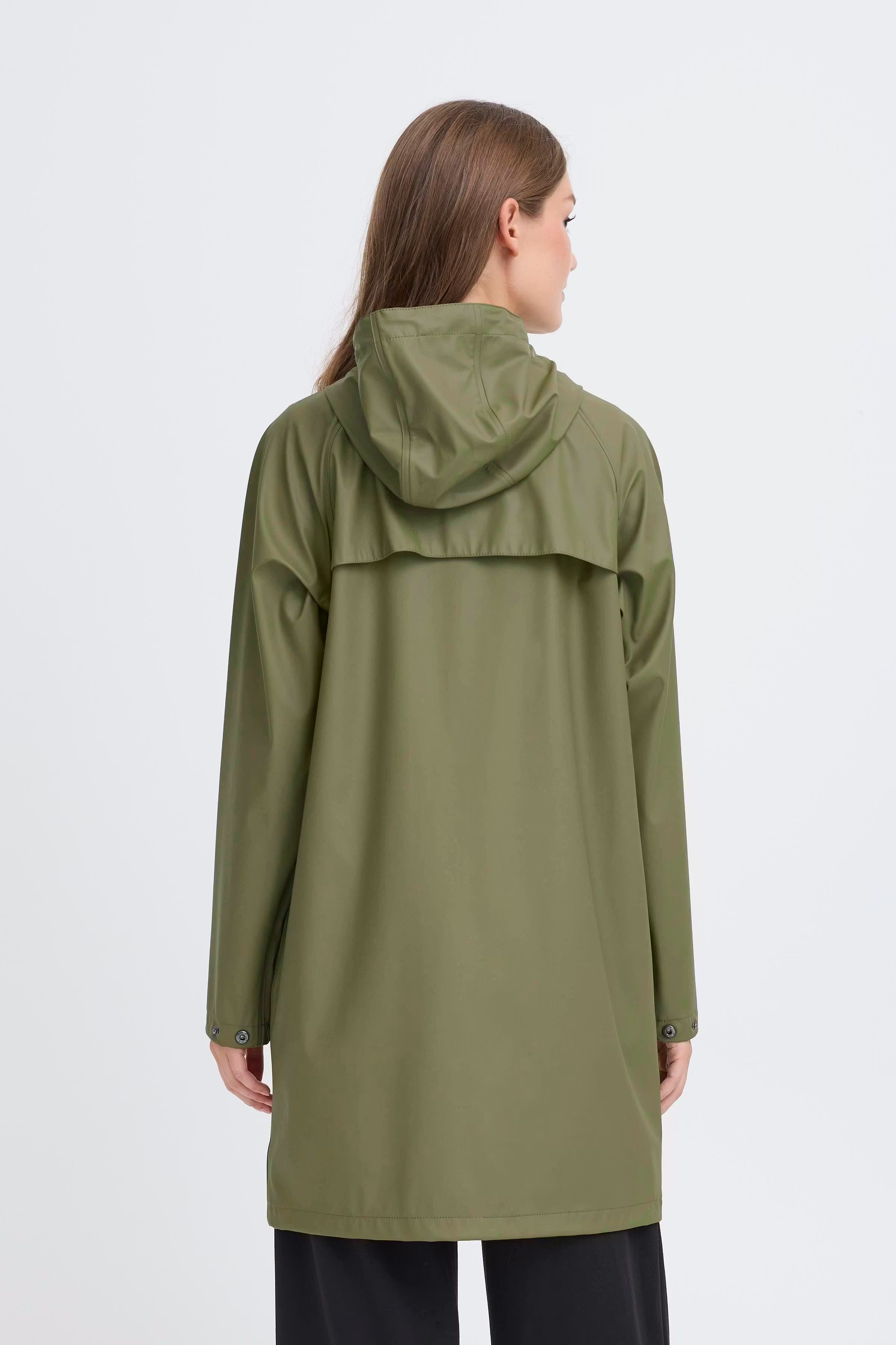 IHTAZI RAINCOAT LOOKBOOK BACK 20102965-13024