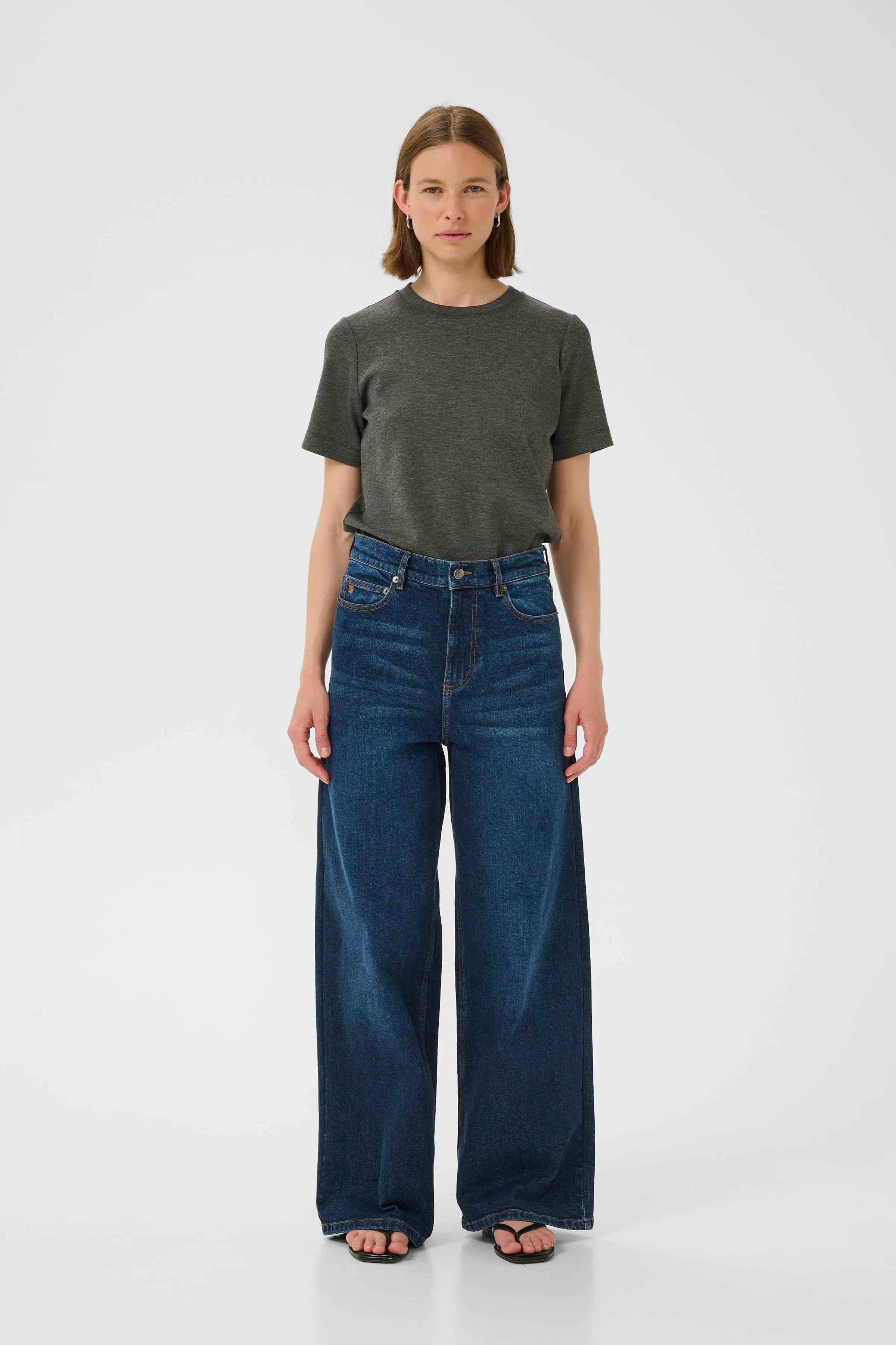 VincentIW Melange Karmen T-shirt LOOKBOOK FRONT 30107053-300596