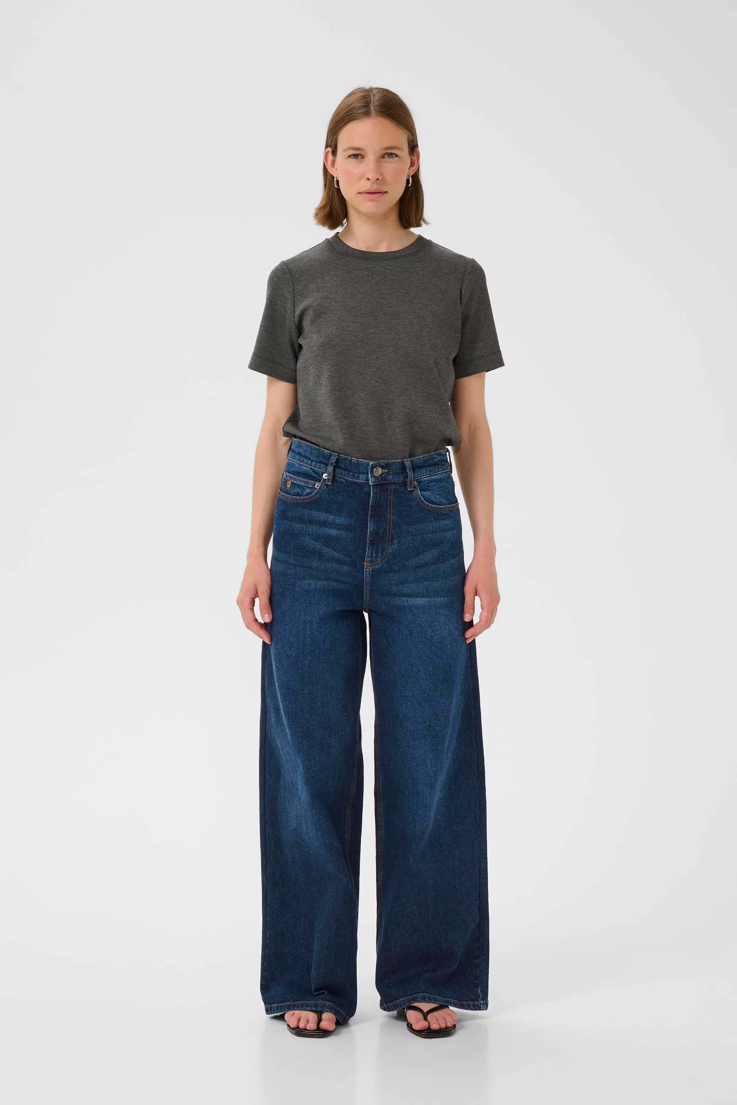 VincentIW Melange Karmen T-shirt LOOKBOOK FRONT 30107053-300596