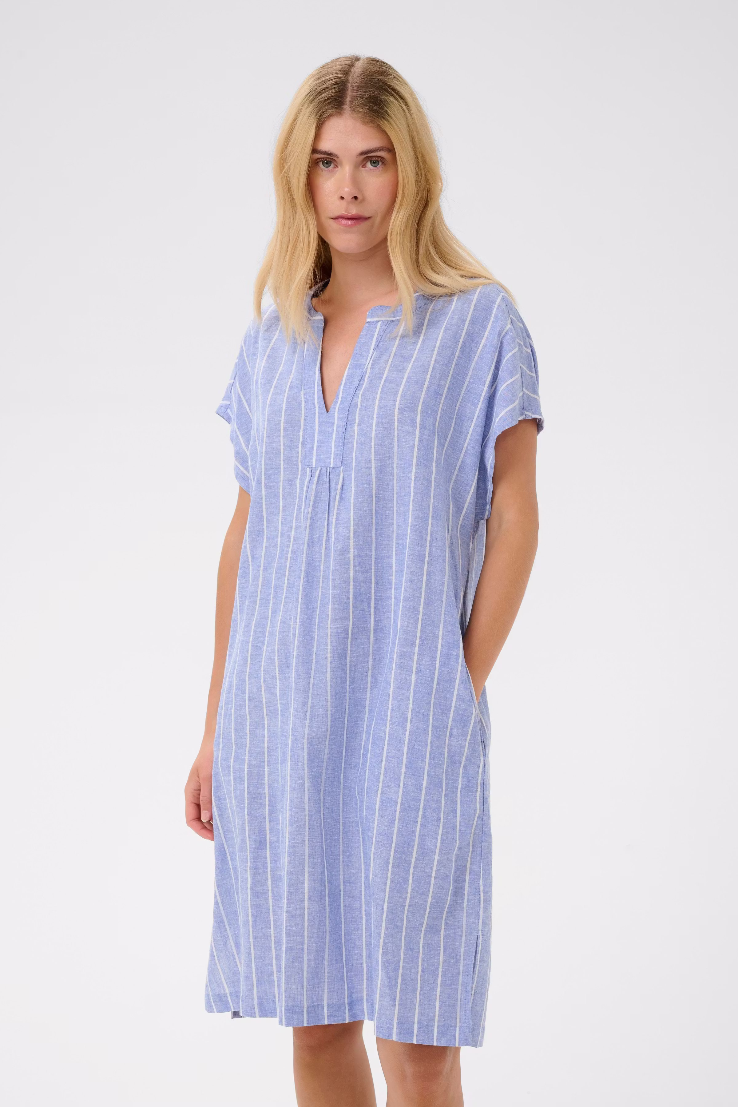 CUarletty Hørkjole LOOKBOOK FRONT 50112785-109029