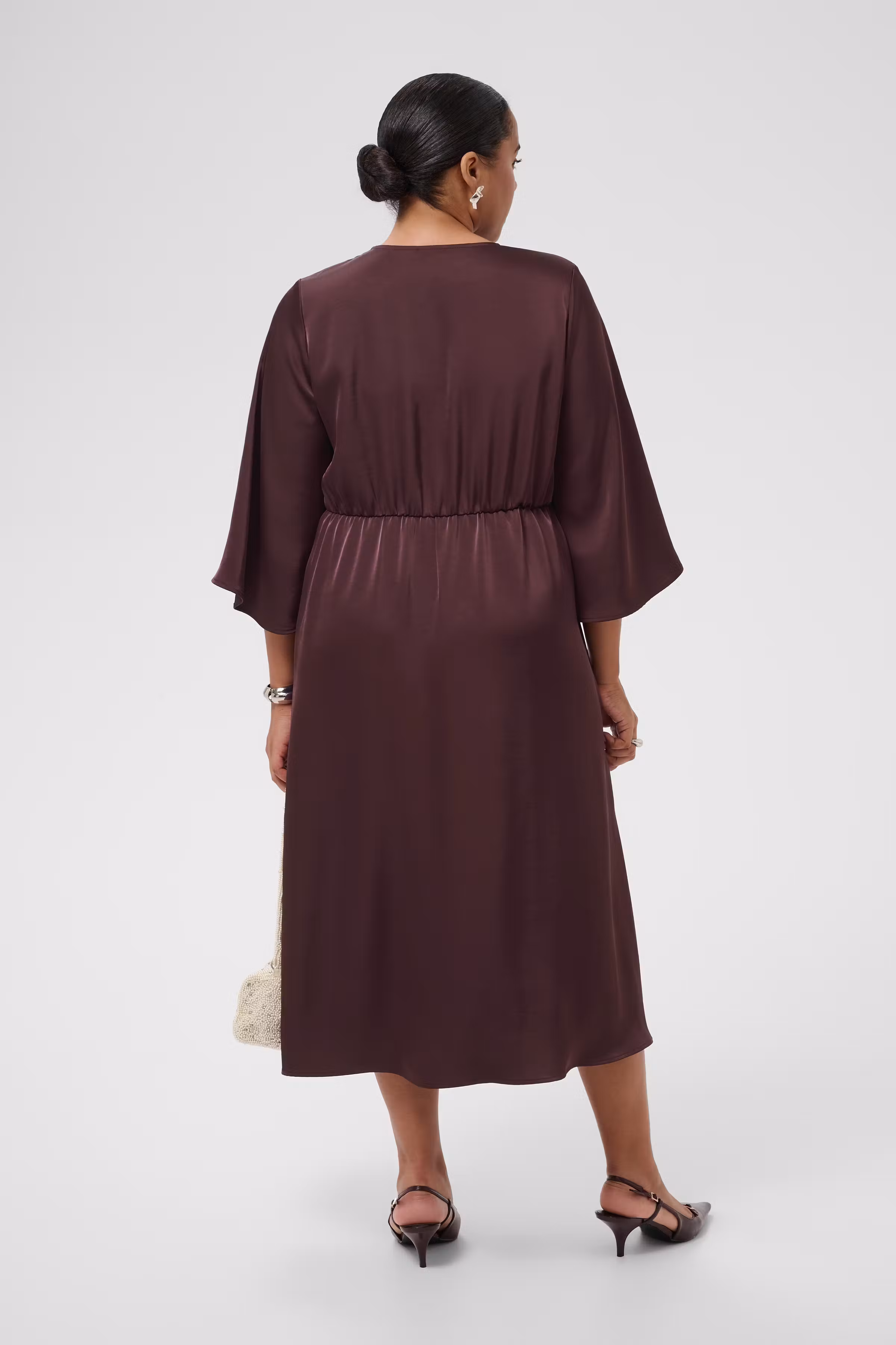 KCgunhilda Dress LOOKBOOK BACK 10584369-191619