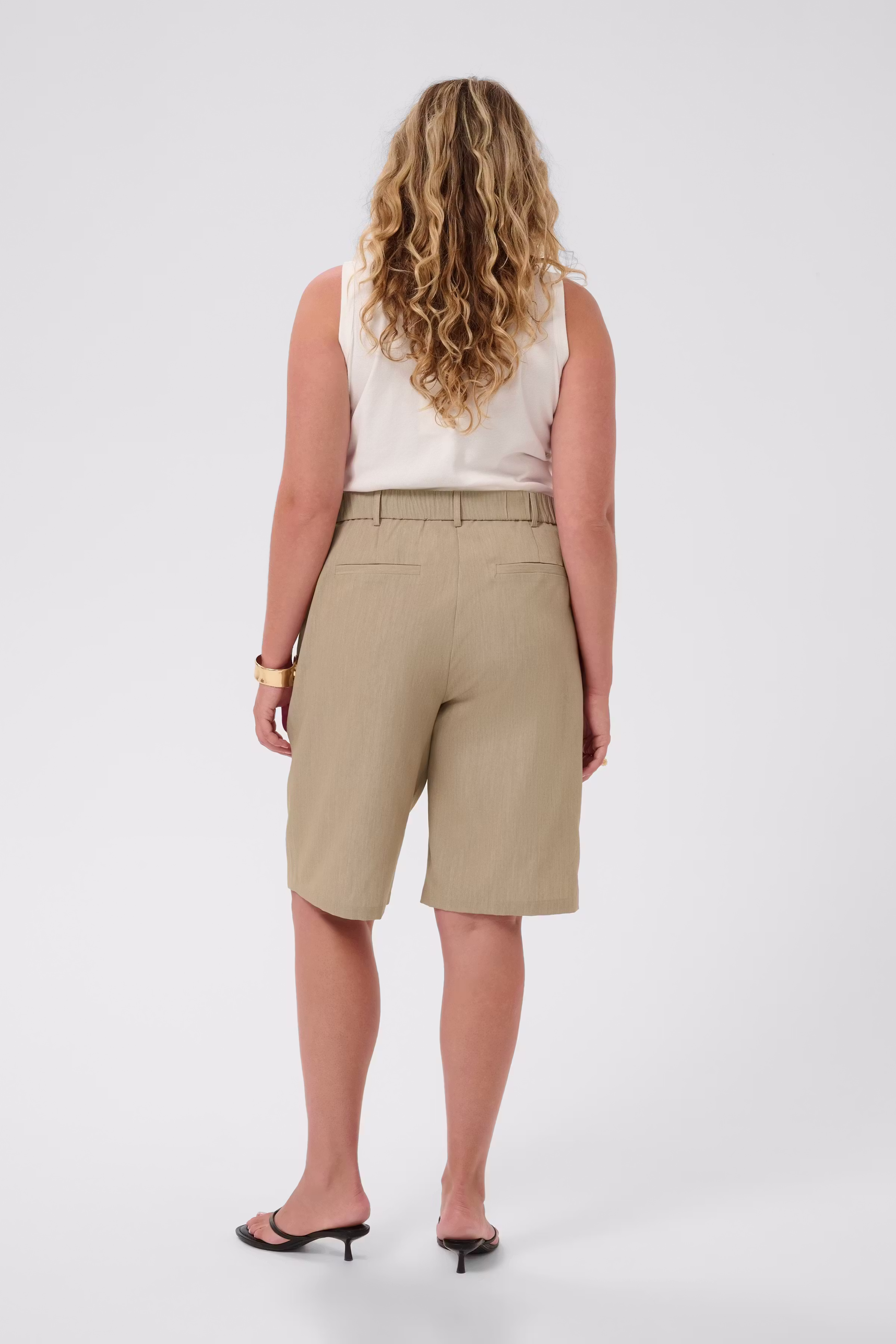 KCjulia Shorts LOOKBOOK BACK 10584931-1000760