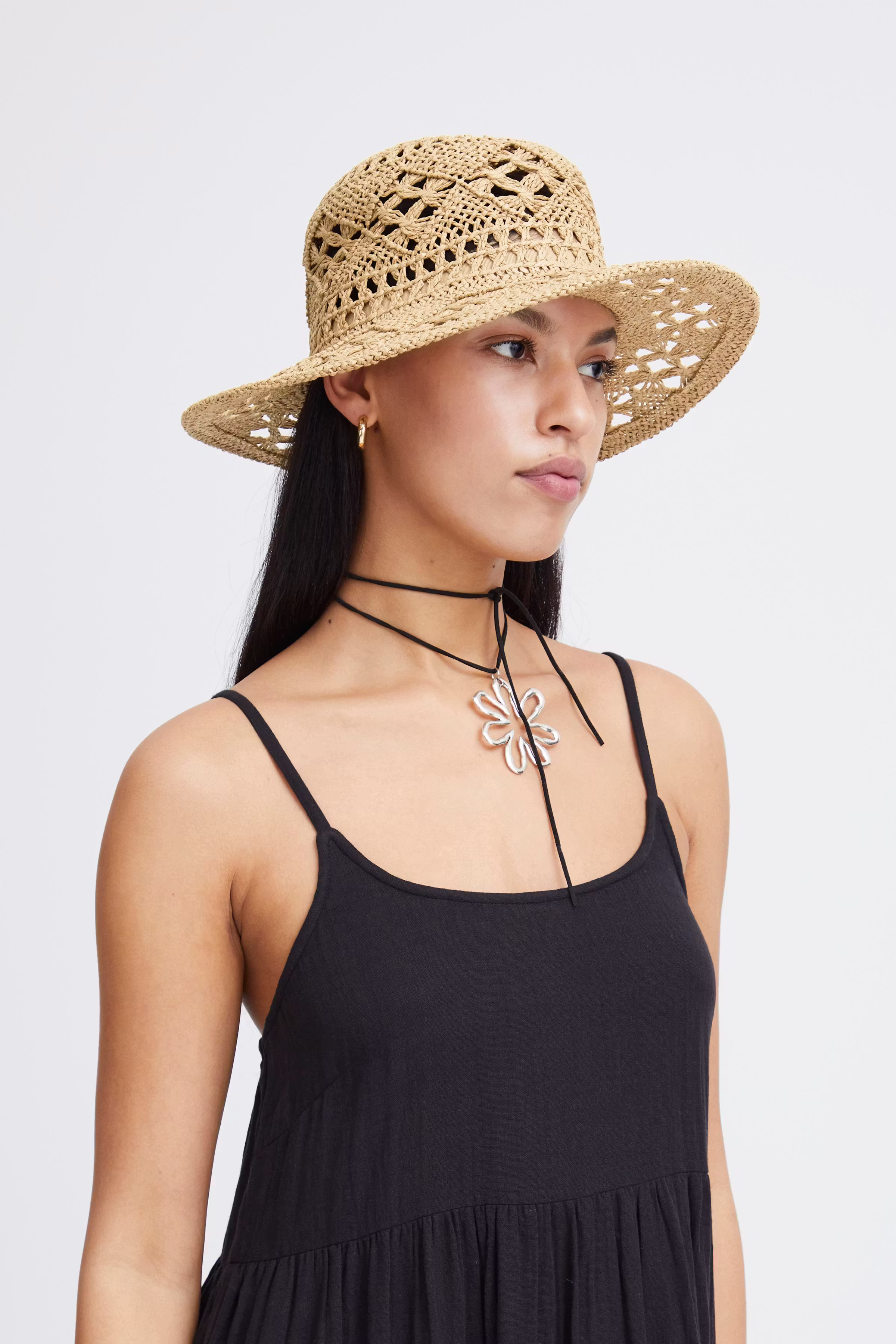 IAMARIKA Hatt LOOKBOOK DETAIL 20121389-151308