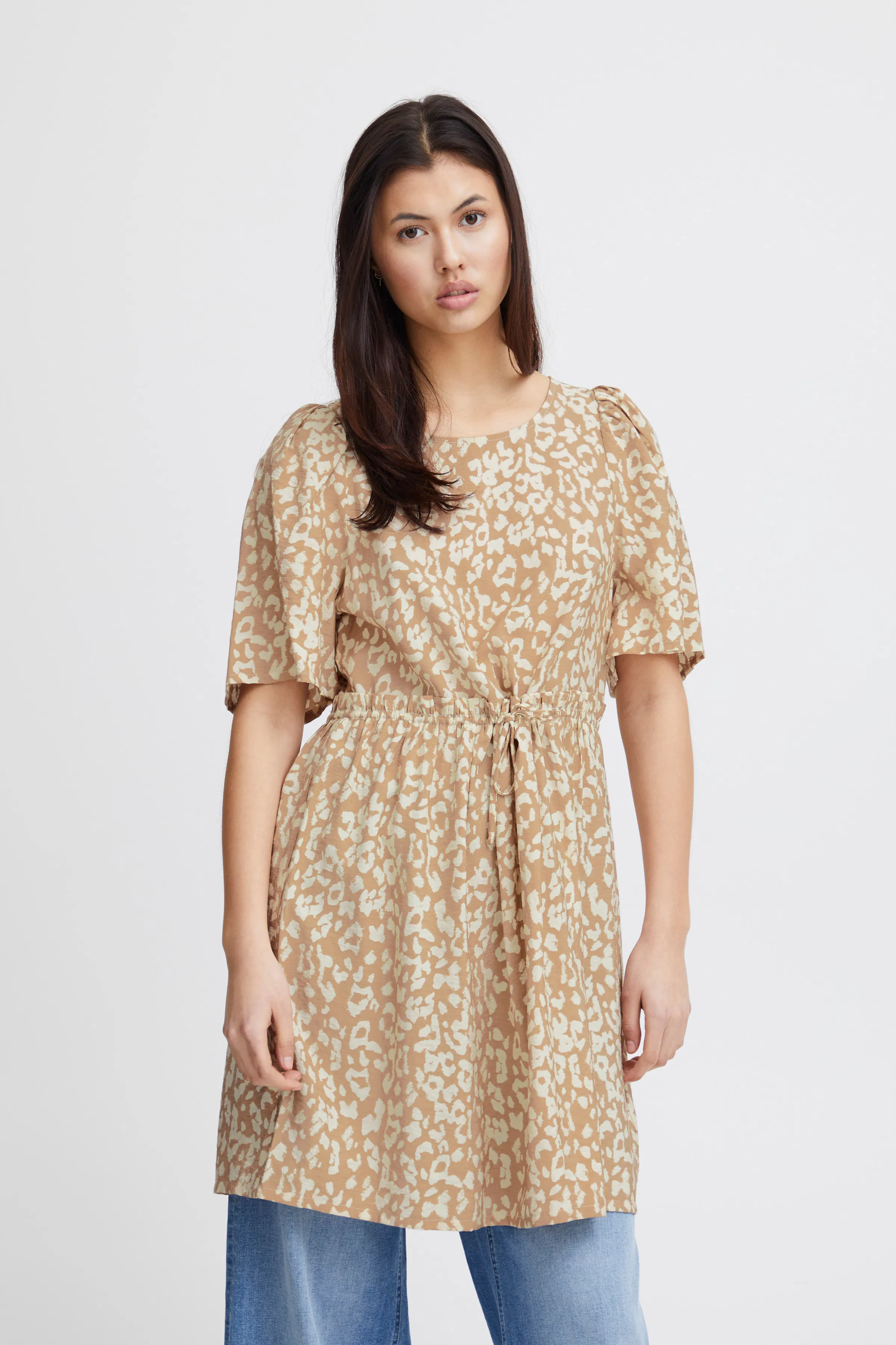 IHTAMIKO Kleid LOOKBOOK FRONT 20121190-203044
