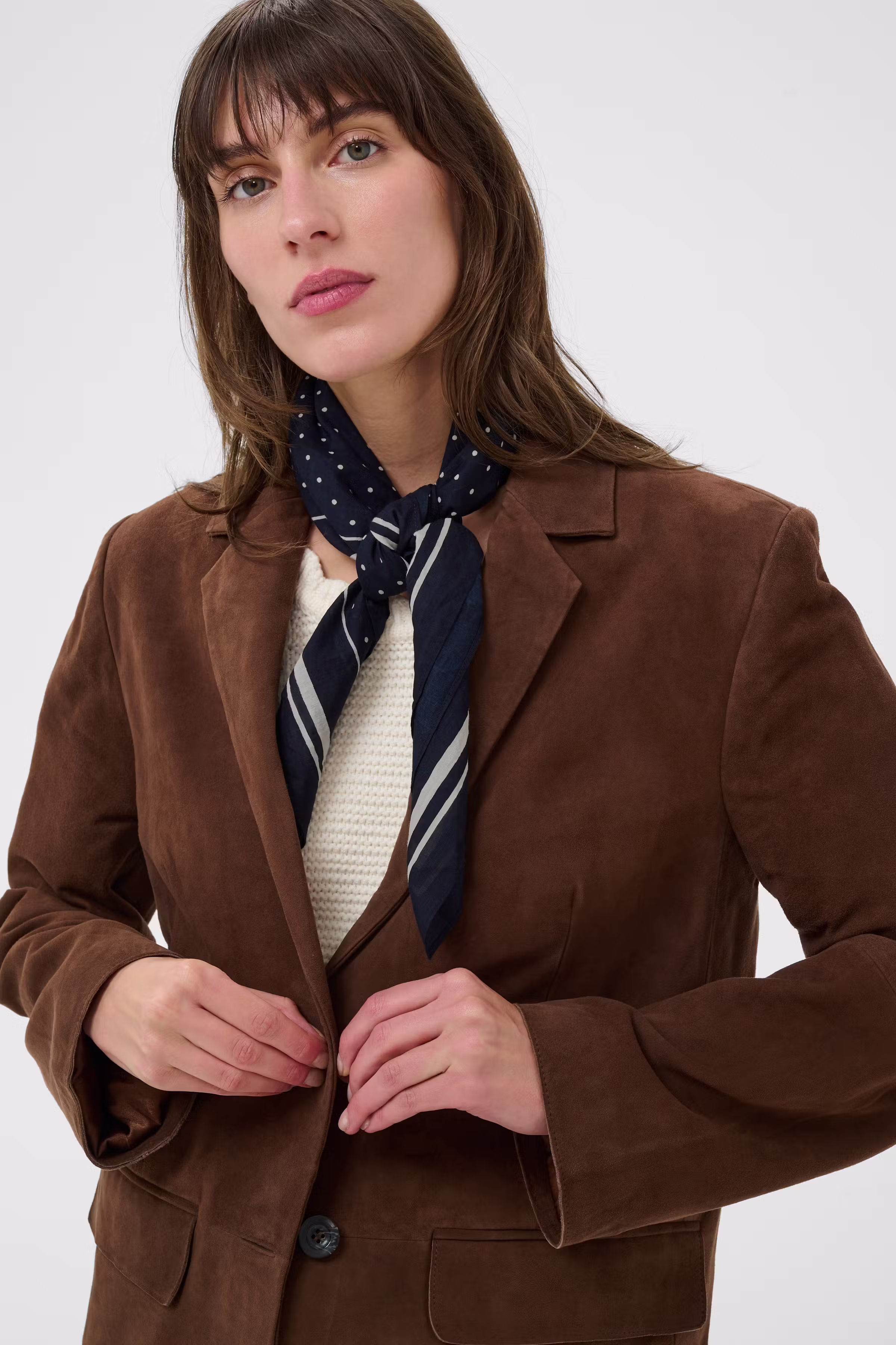 PhiPW Scarf LOOKBOOK DETAIL 30309304-304808