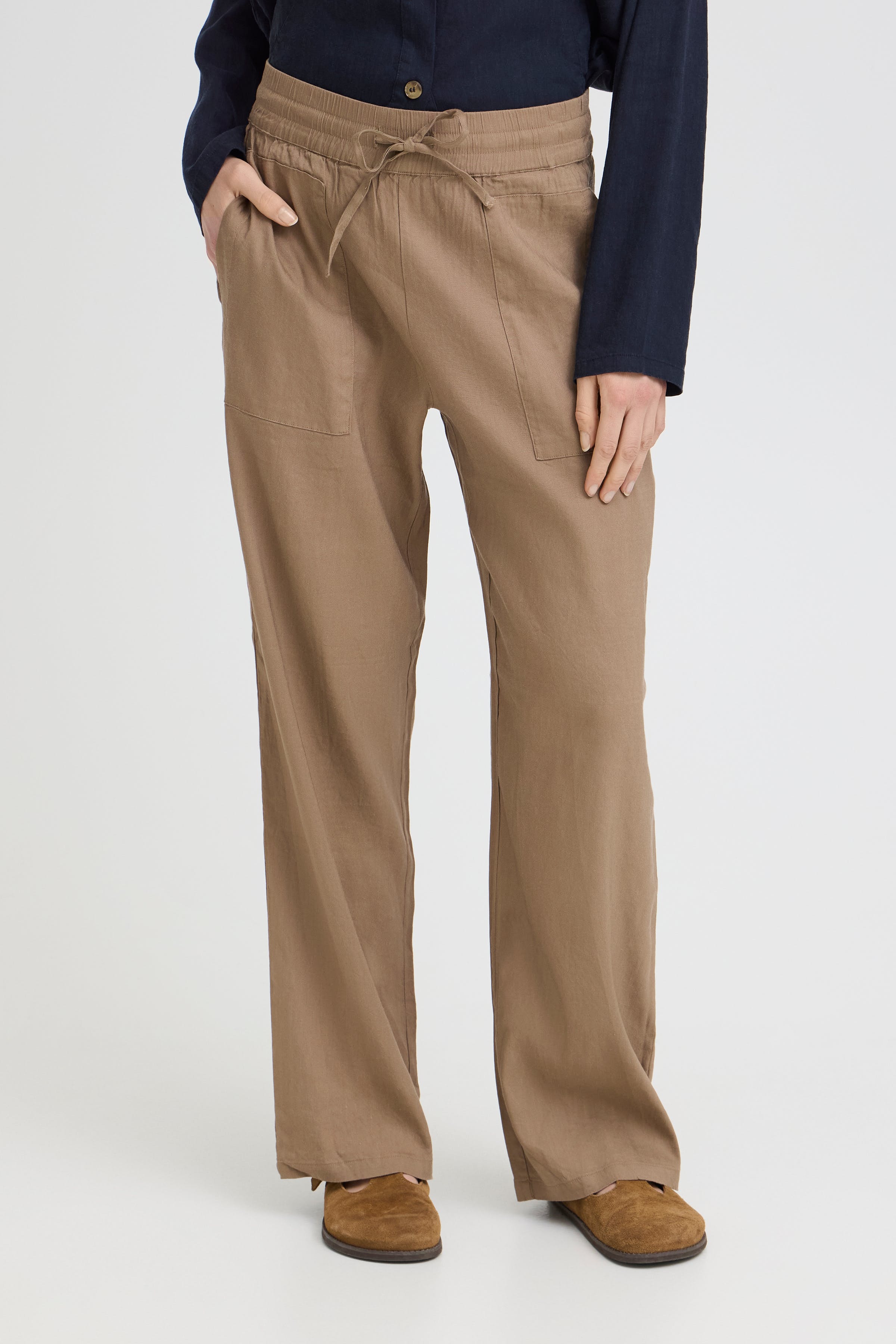 PZLUCA Bukser LOOKBOOK FRONT 50210436-181112