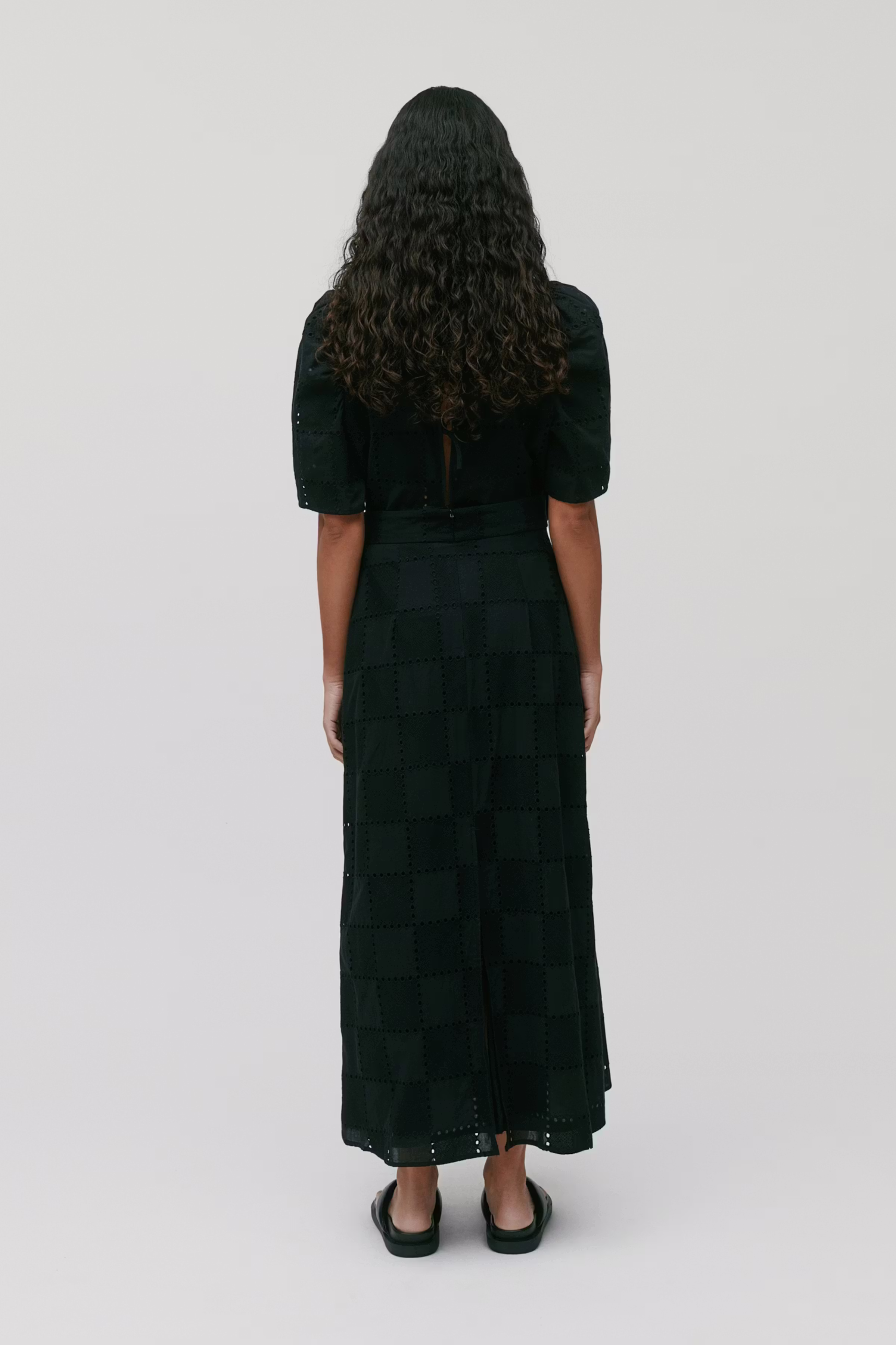 SAMANTHA Skirt LOOKBOOK BACK 30600529-BK999