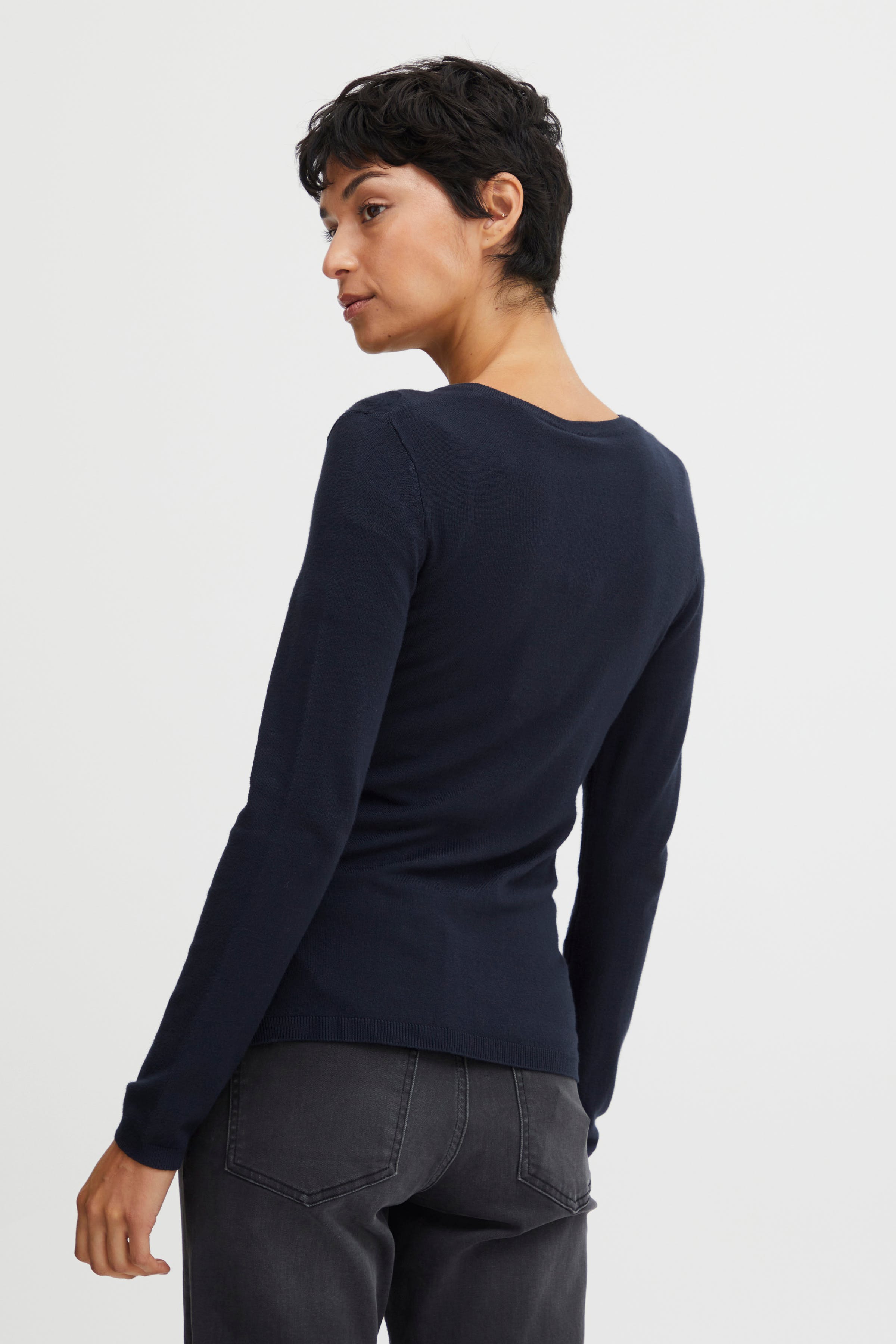 IHMAFA Cardigan LOOKBOOK BACK 103115-14044