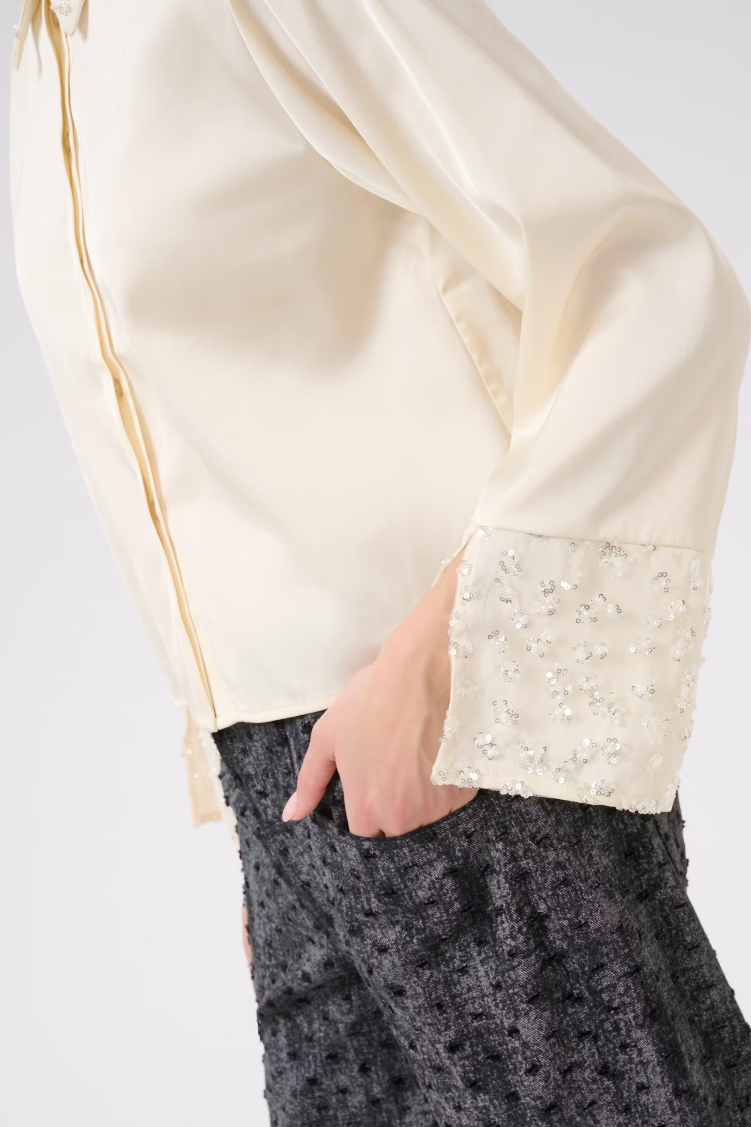 KBCarmen Shirt LOOKBOOK DETAIL 10105733-110103