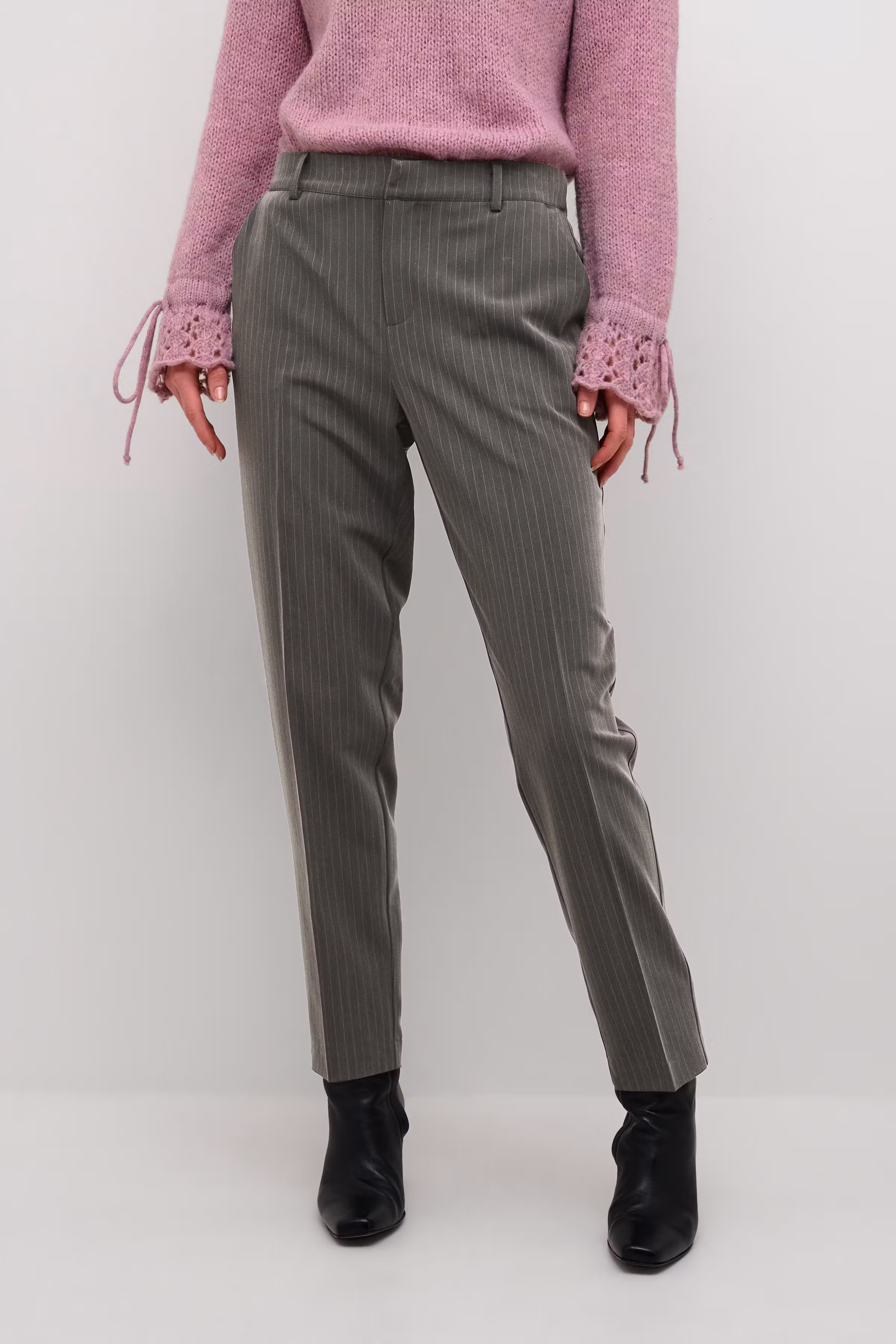 CRBit Trousers LOOKBOOK FRONT 10612883-106377