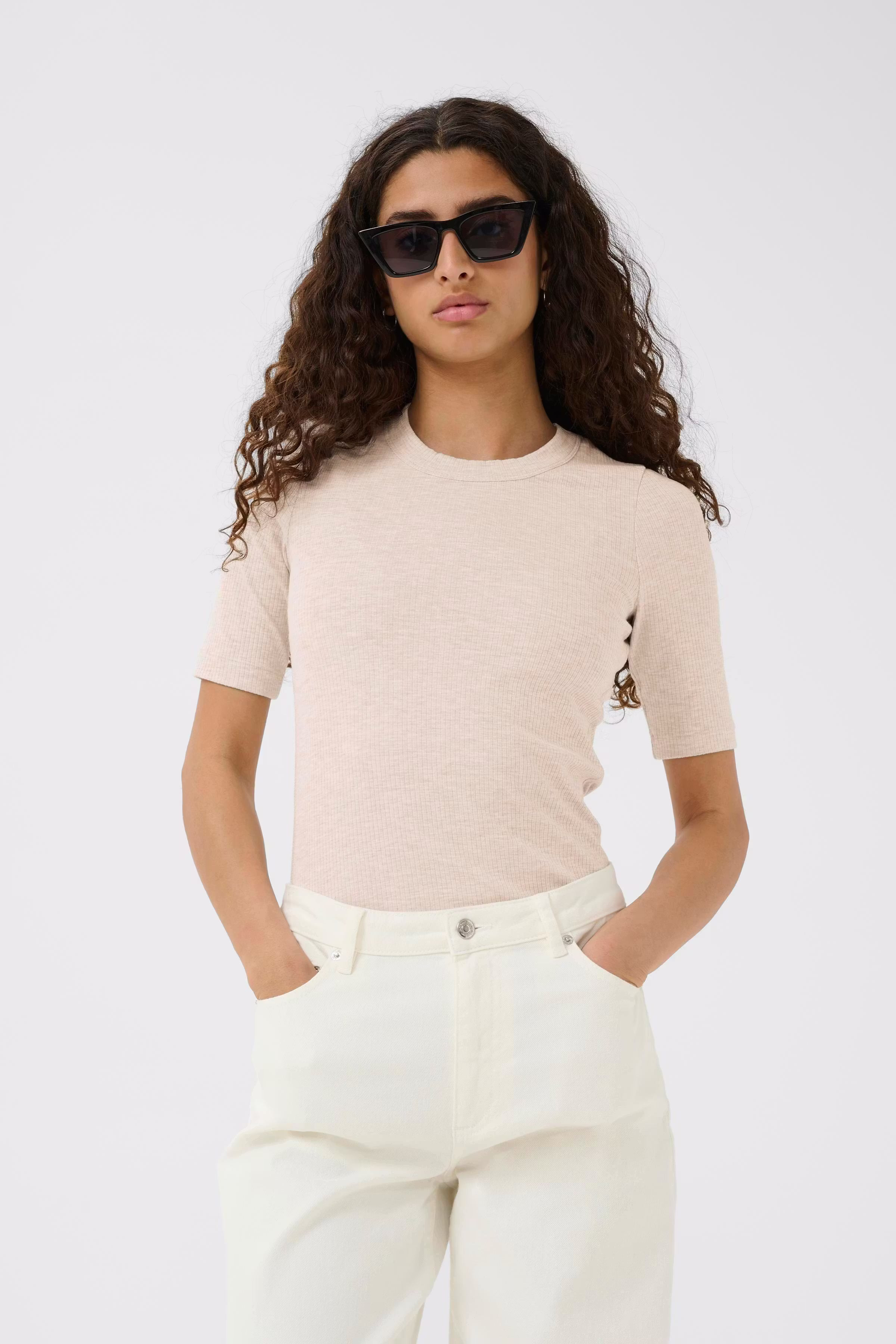 DagnaIW Melange T-shirt LOOKBOOK FRONT 30106864-300597