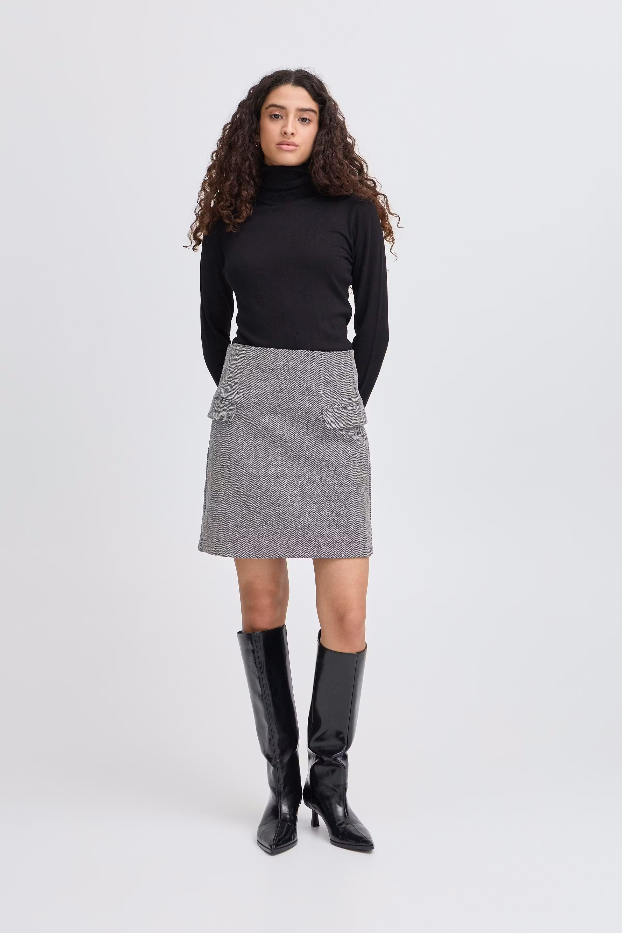 IHKATE Skirt LOOKBOOK FRONT 20121603-203523