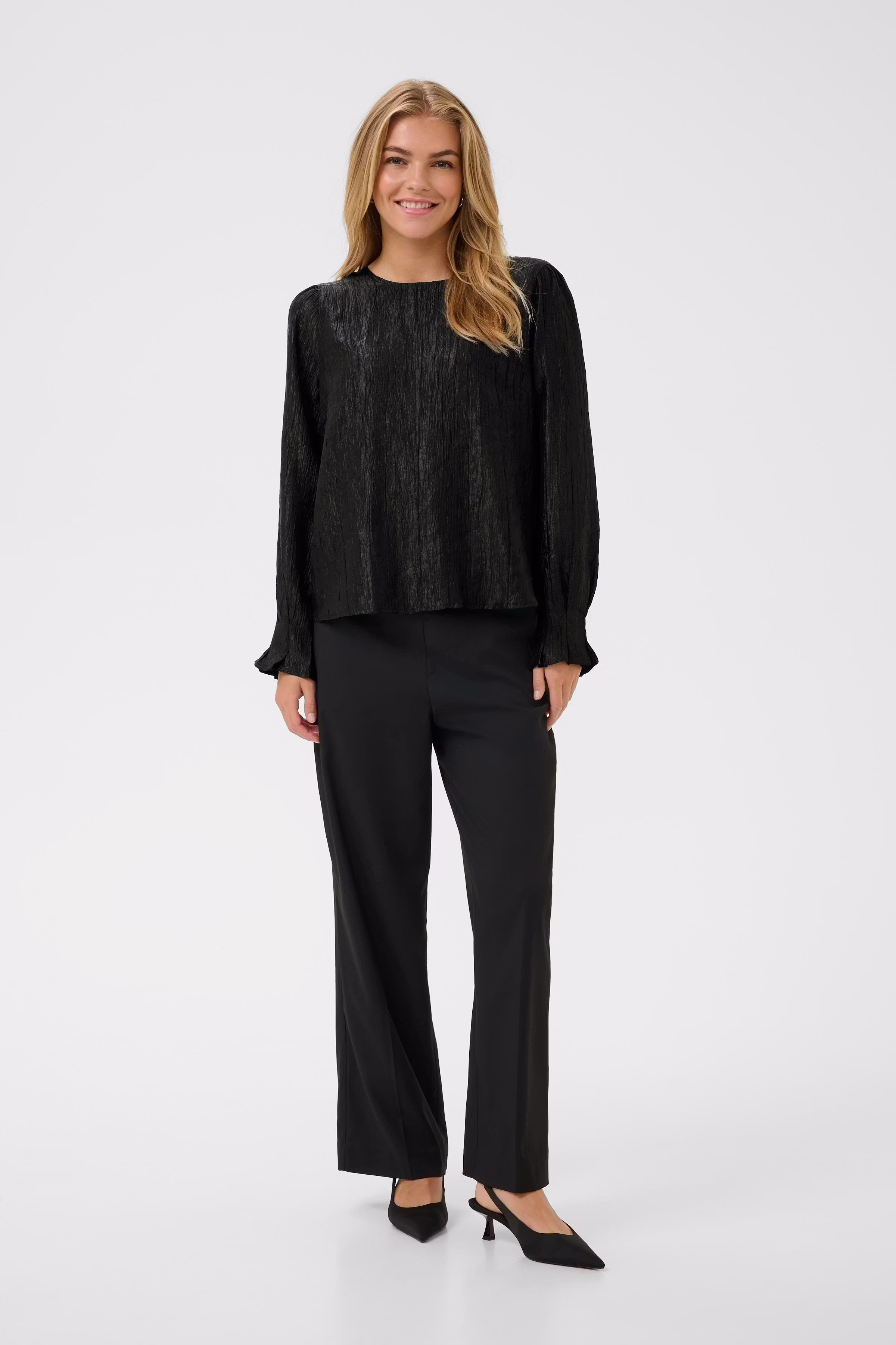 BPsilla Bluse LOOKBOOK FRONT 40200078-106480