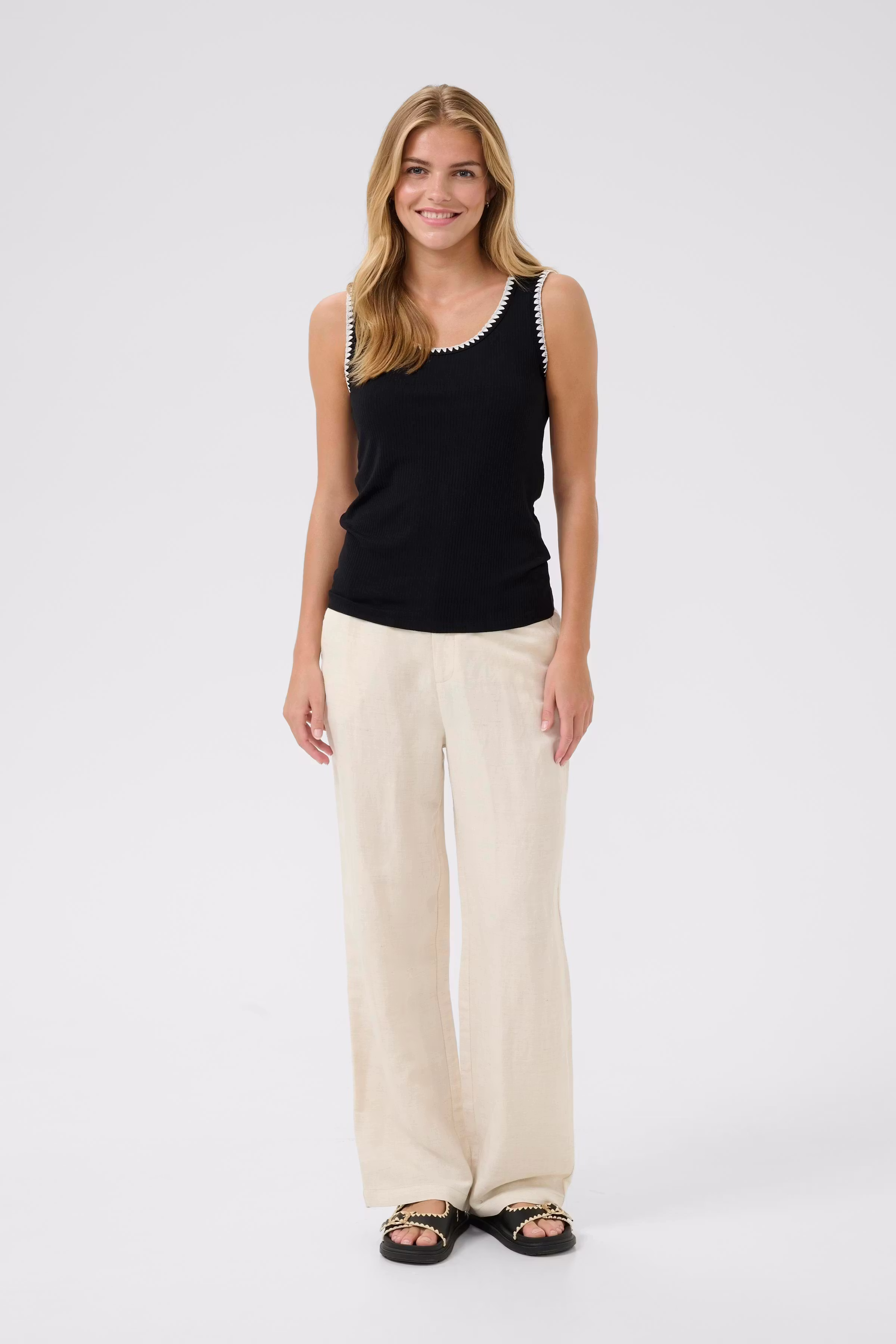 CRRibba Top LOOKBOOK FRONT 10613743-100120