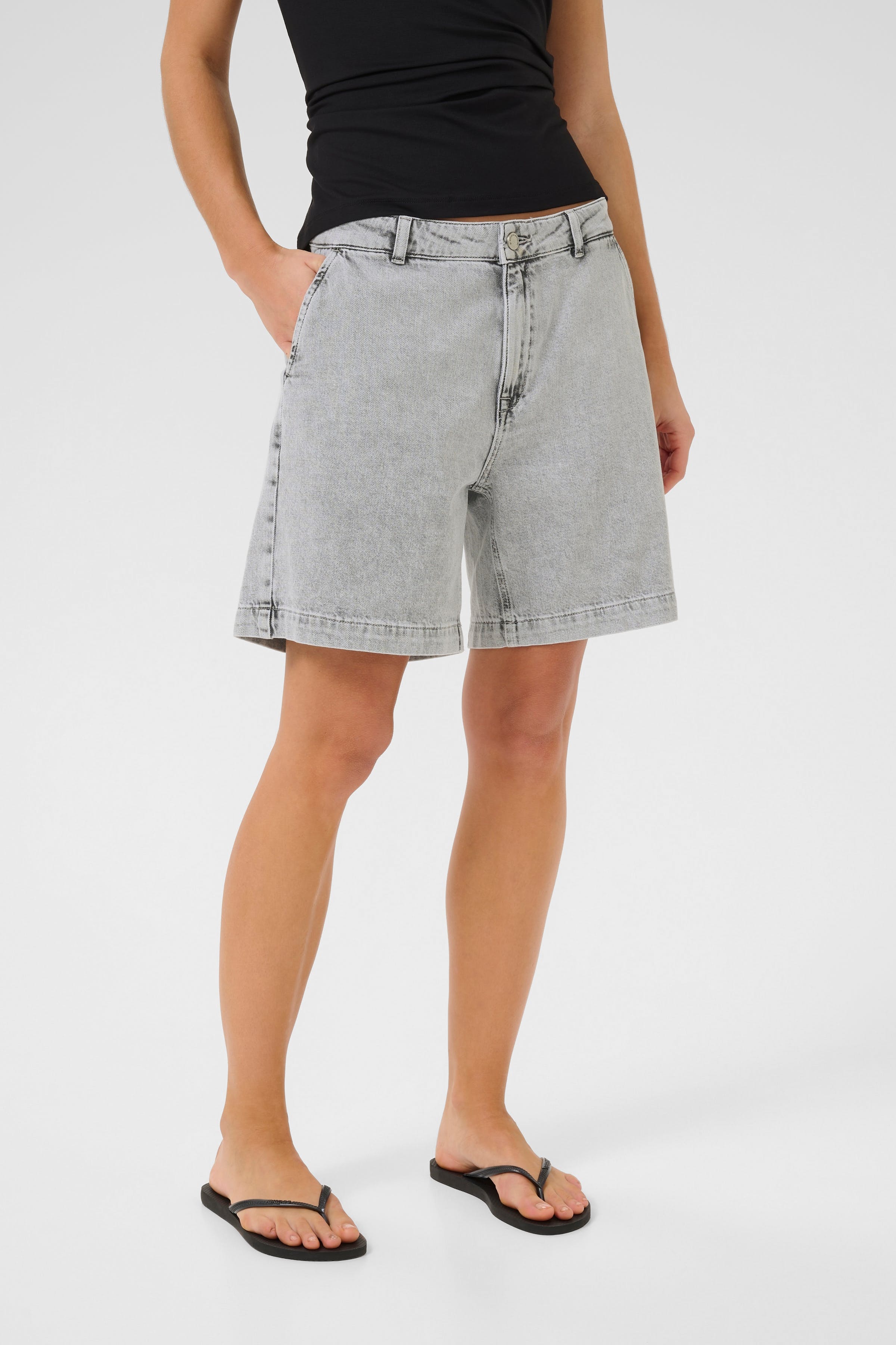 MaloMW Shorts LOOKBOOK FRONT 10704730-100074