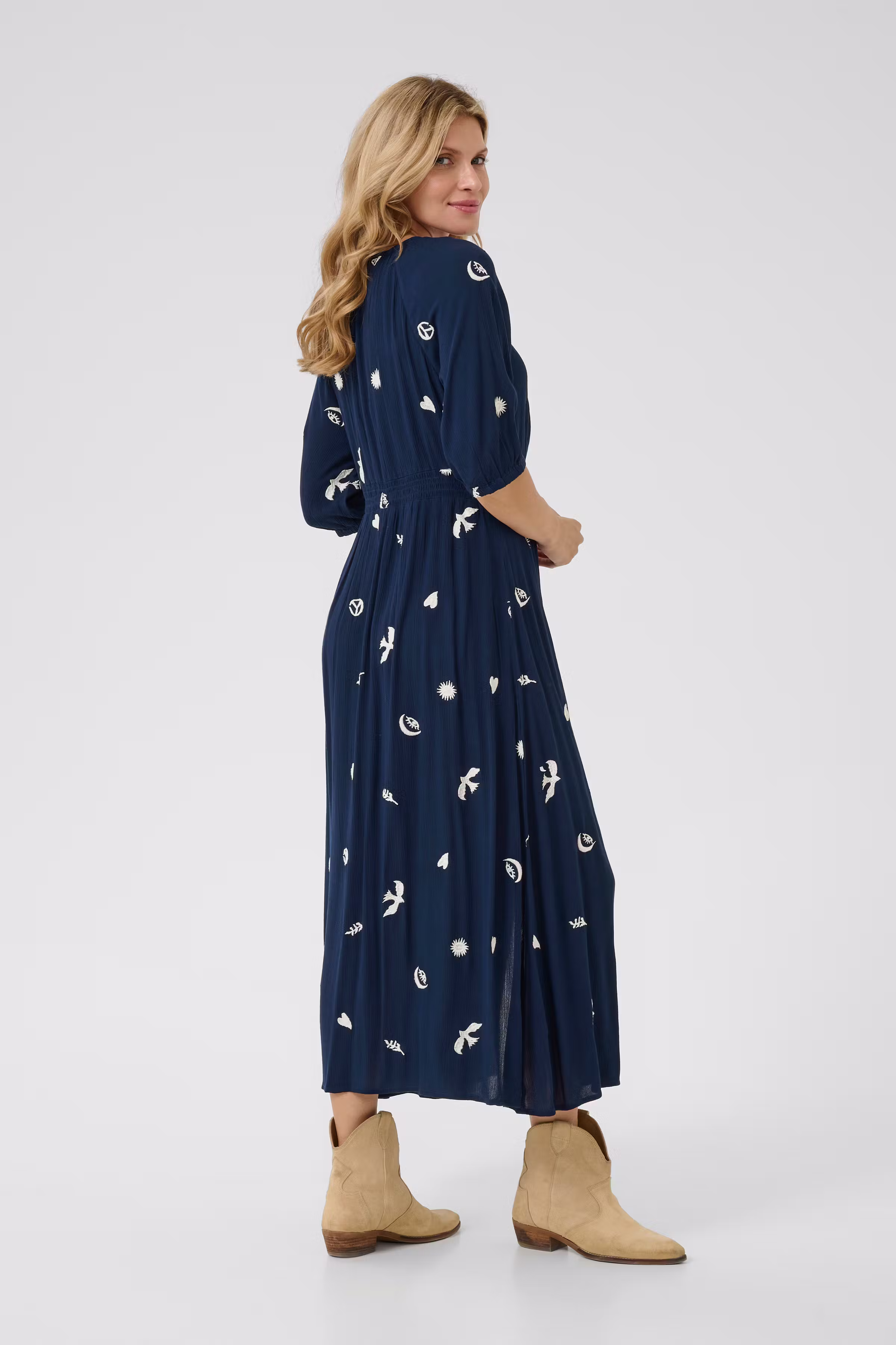 CRRonja Kjole LOOKBOOK BACK 10613690-194024