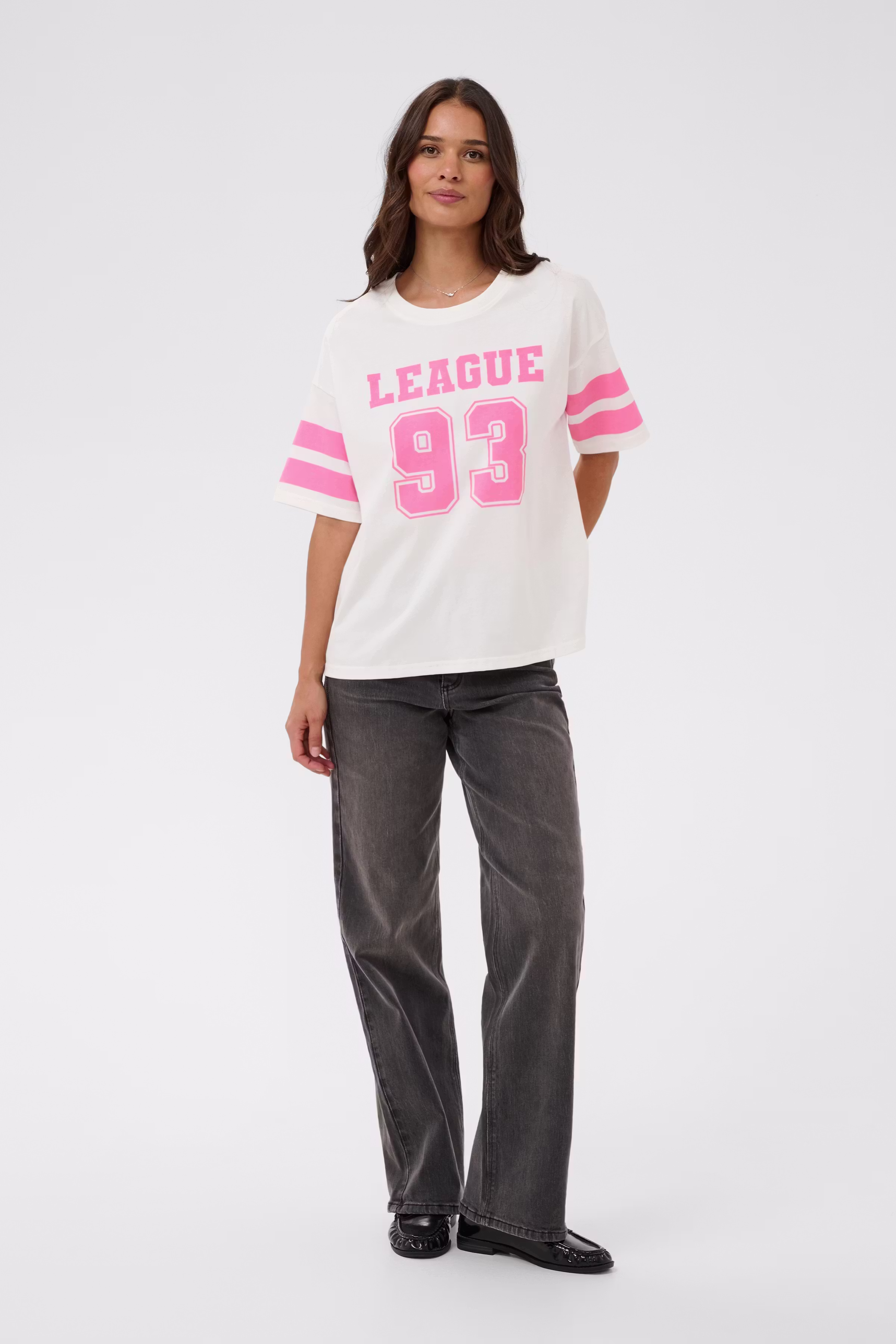 KAhally T-shirt LOOKBOOK FRONT 10511173-109380