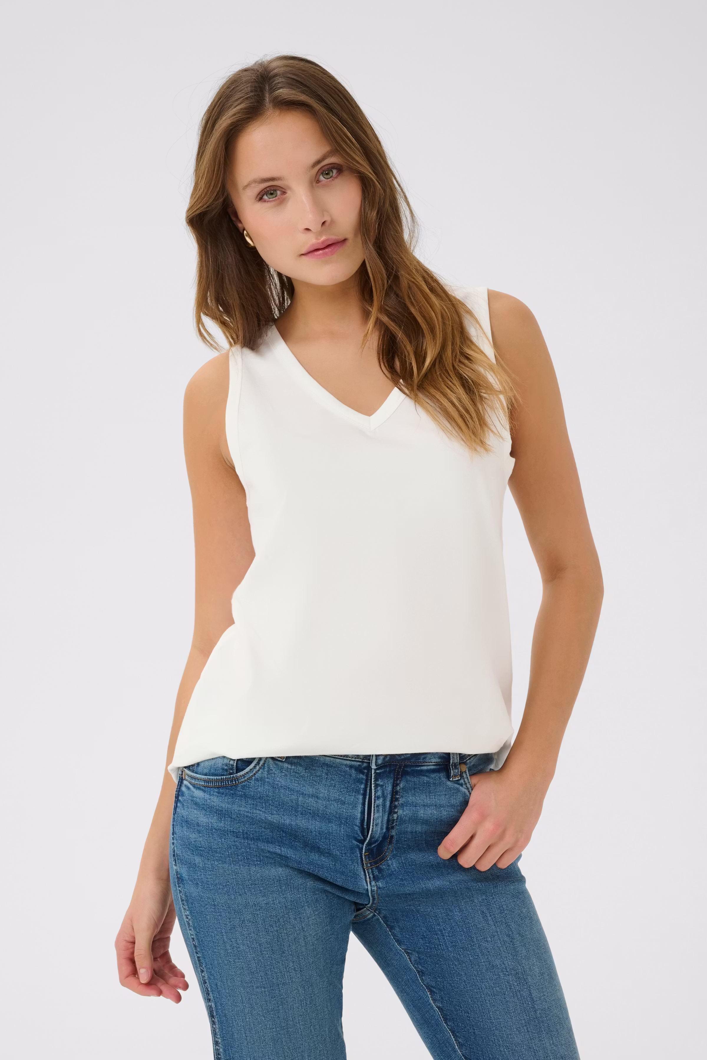 CUbase Top LOOKBOOK FRONT 50112181-500013