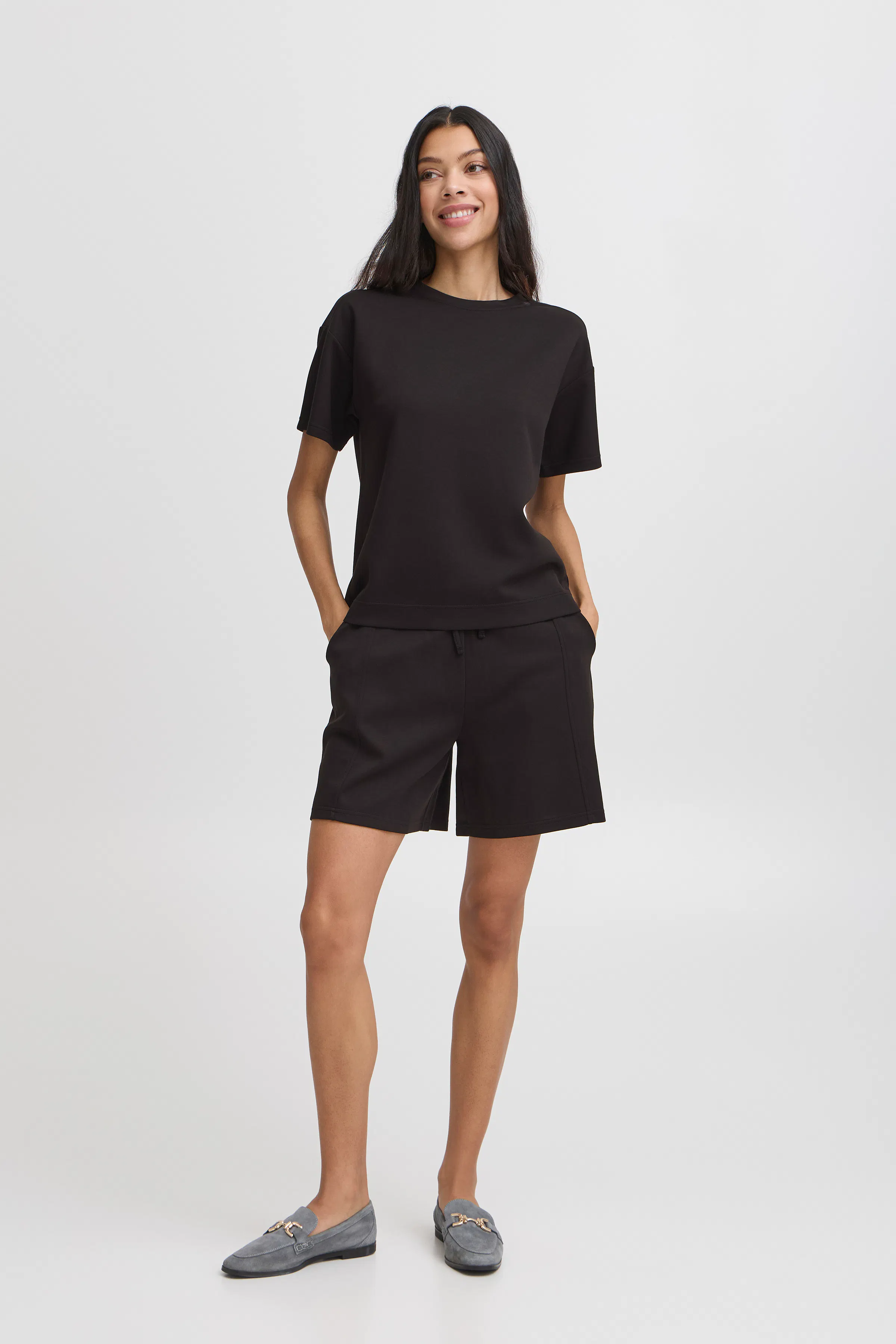 BYPUSTI Shorts LOOKBOOK FRONT 20816657-200451