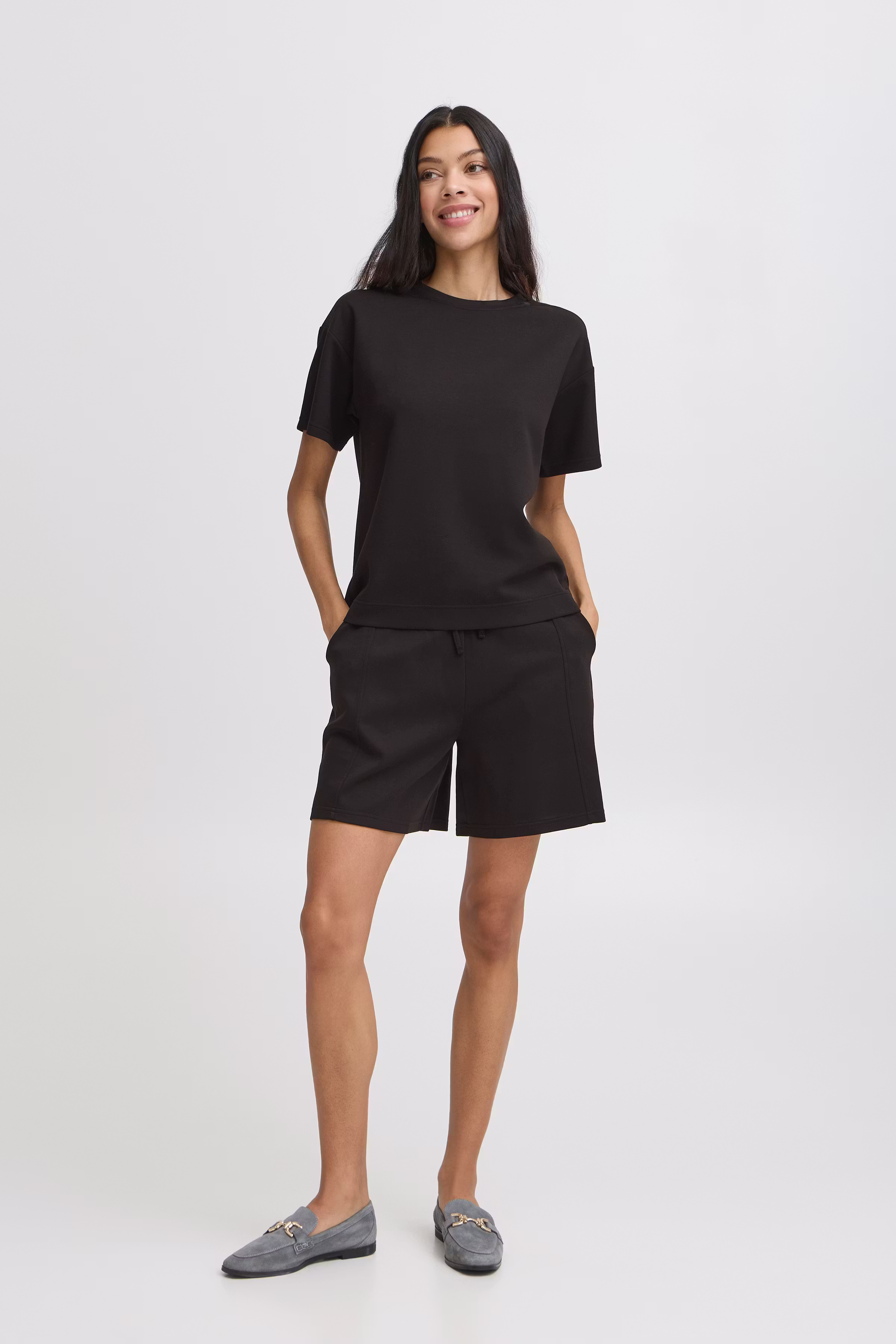 BYPUSTI Shorts LOOKBOOK FRONT 20816657-200451