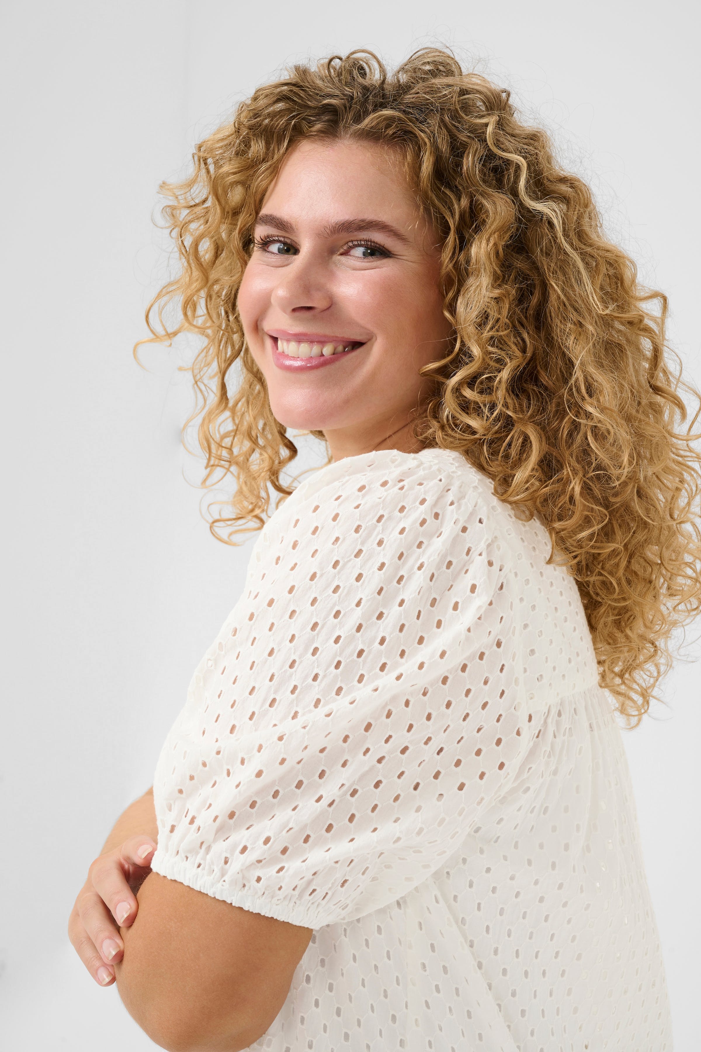 KCrubia Blouse LOOKBOOK DETAIL 10583197-110602