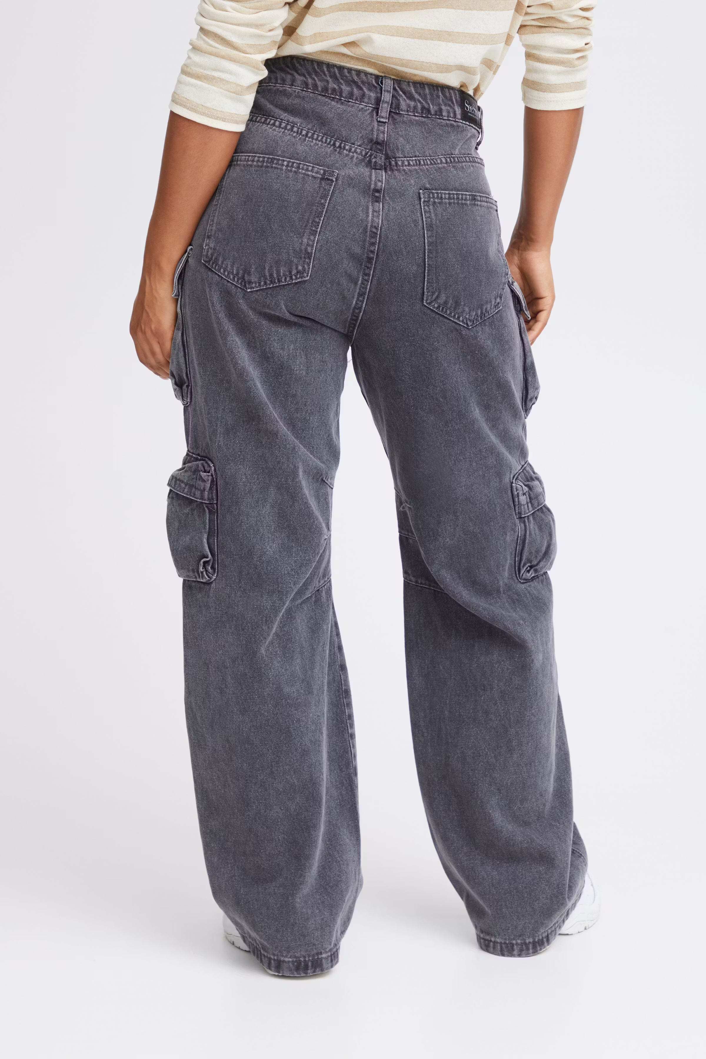 SBLAN Trousers LOOKBOOK BACK 22100519-203585