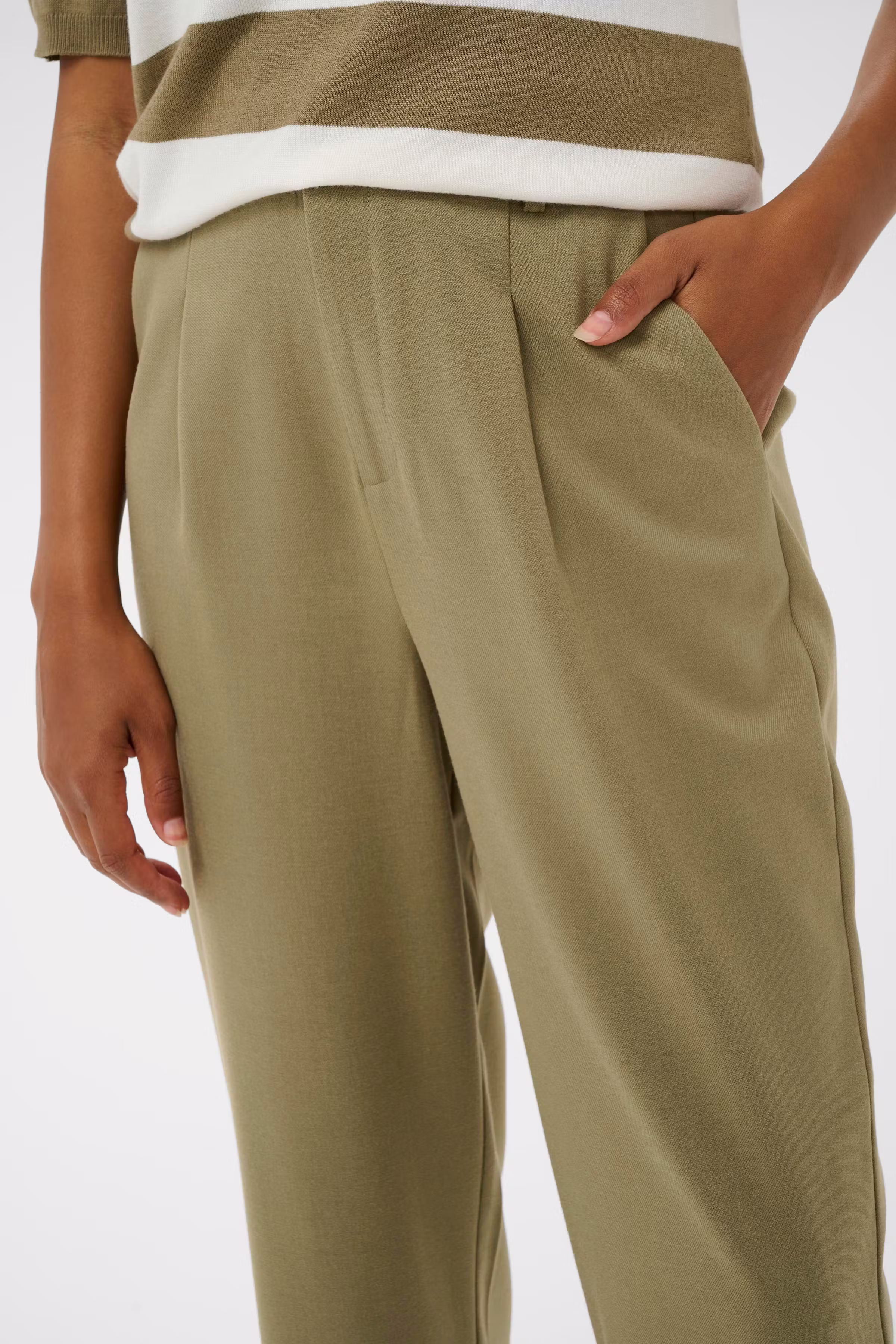 KAmerle Hose LOOKBOOK DETAIL 10504769-170517