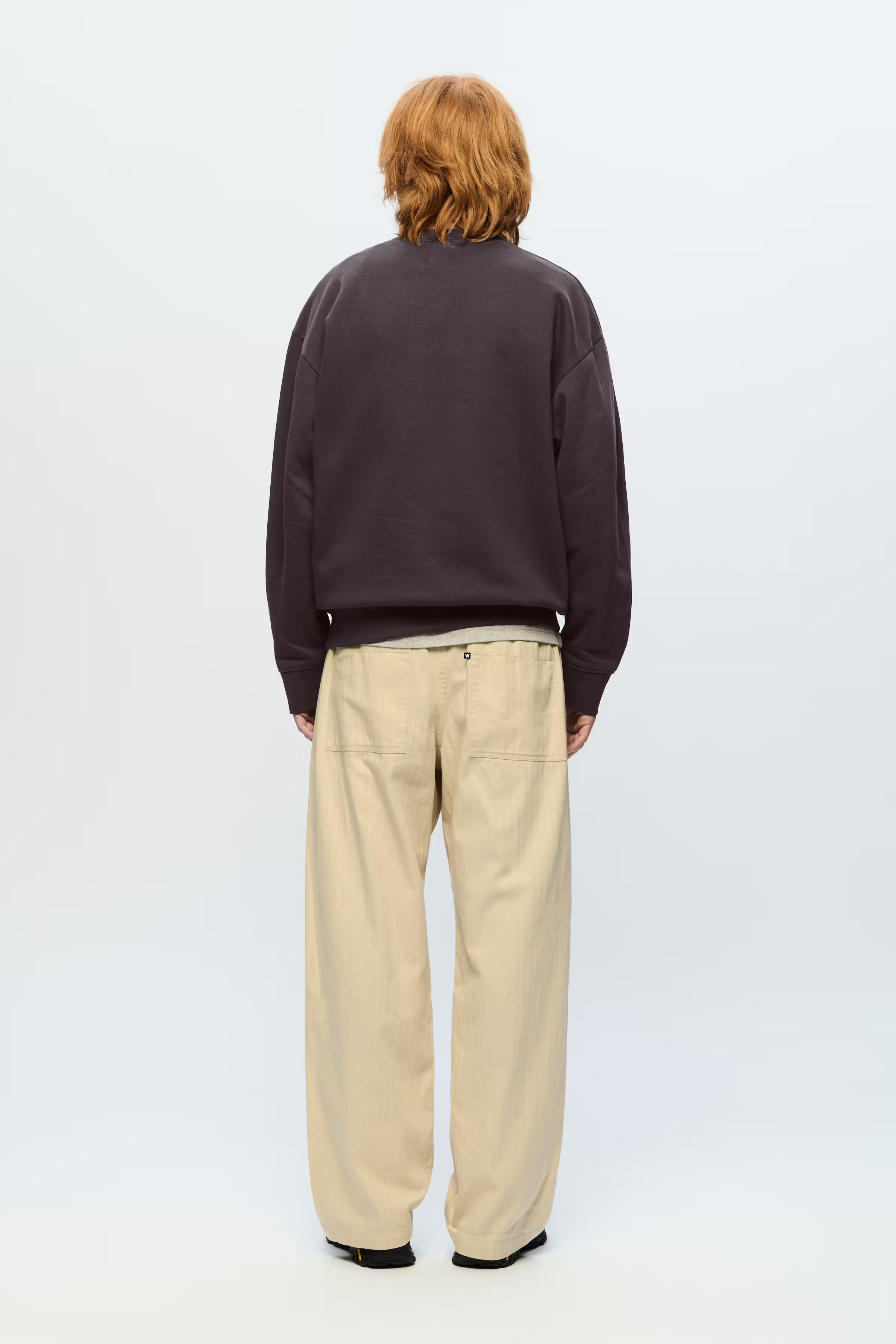 WWNoel Sweatshirt LOOKBOOK BACK 30251461-191102