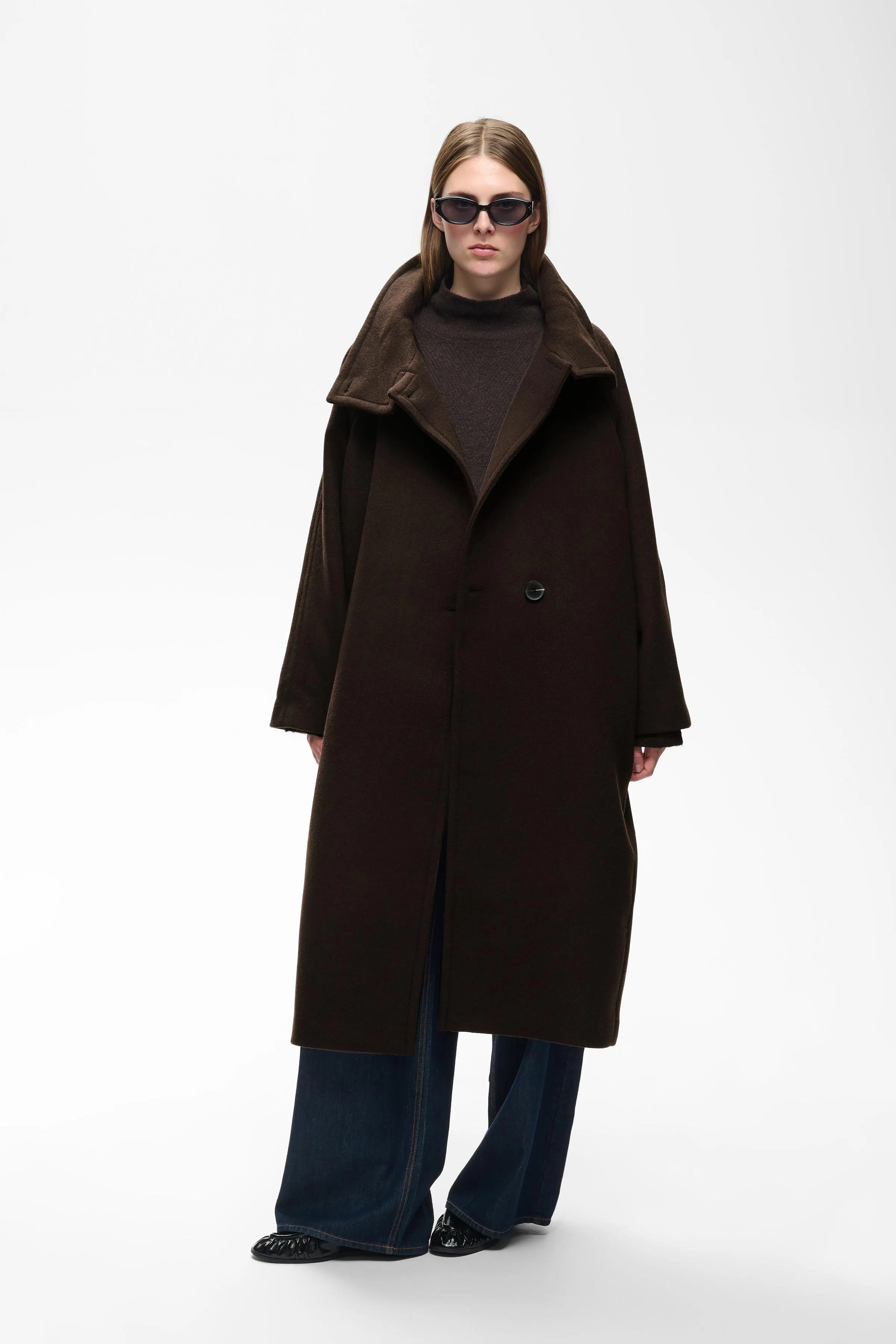 ThoraIW Collar Mantel LOOKBOOK FRONT 30111083-191109