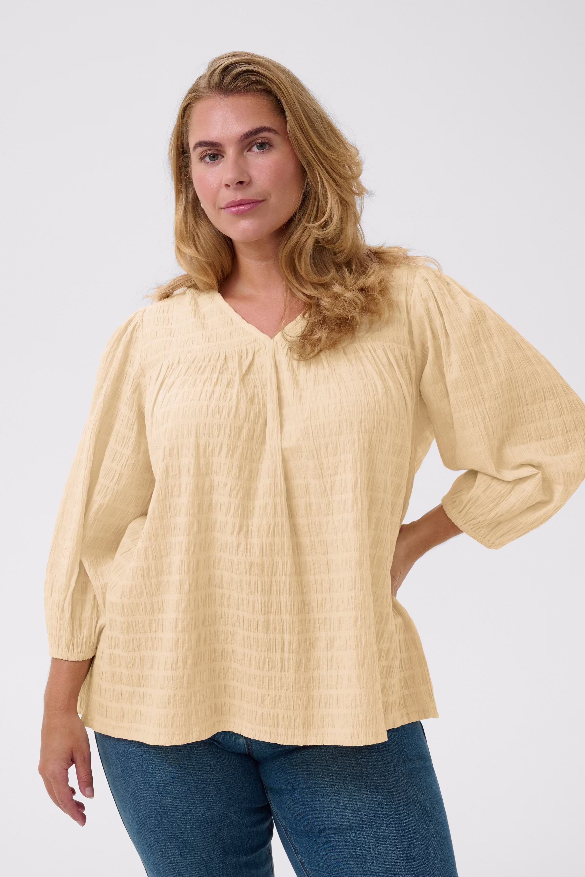 KCmaisie Bluse LOOKBOOK FRONT 10584303-130822