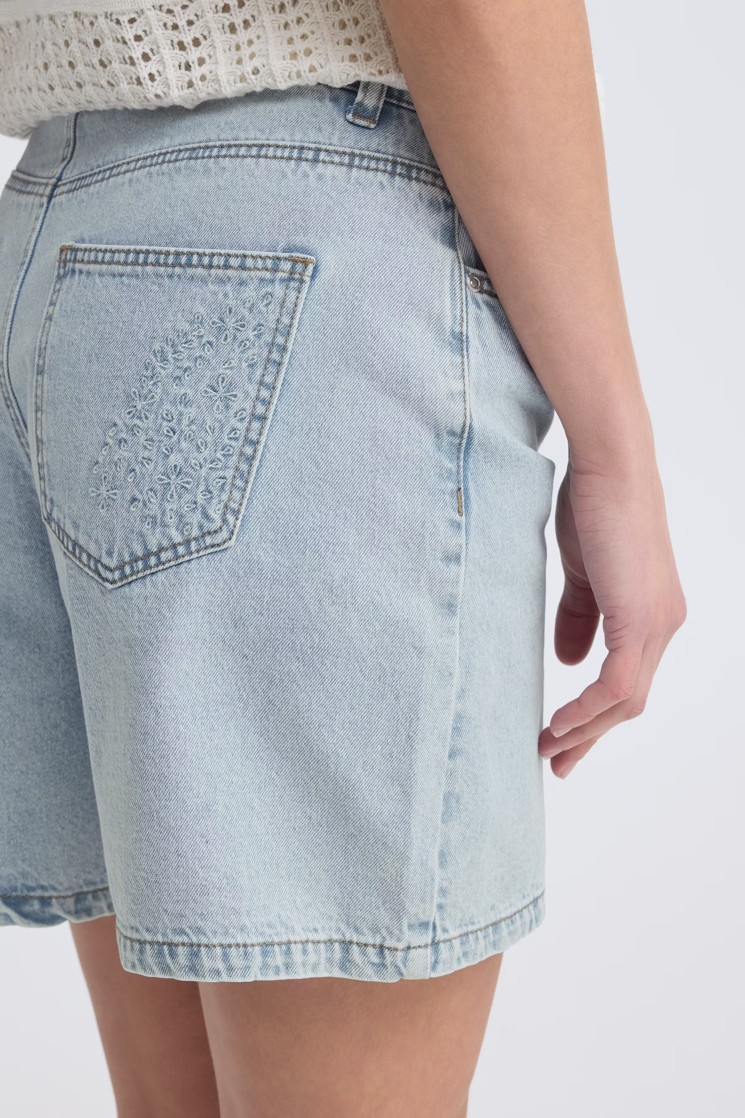 BYKIELO Jeans LOOKBOOK DETAIL 20818843-200460