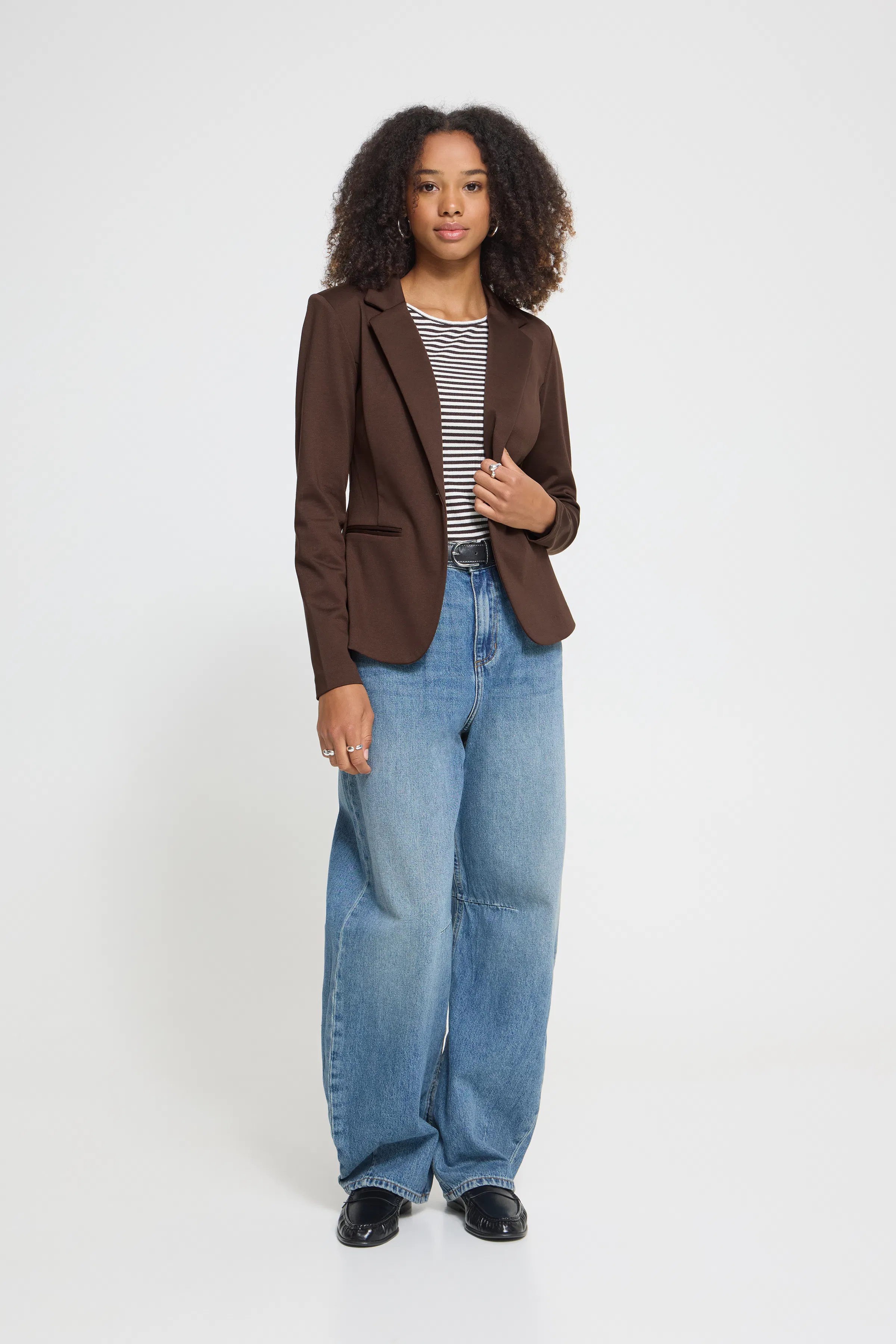 IHKATE Blazer LOOKBOOK FRONT 20101801-191419