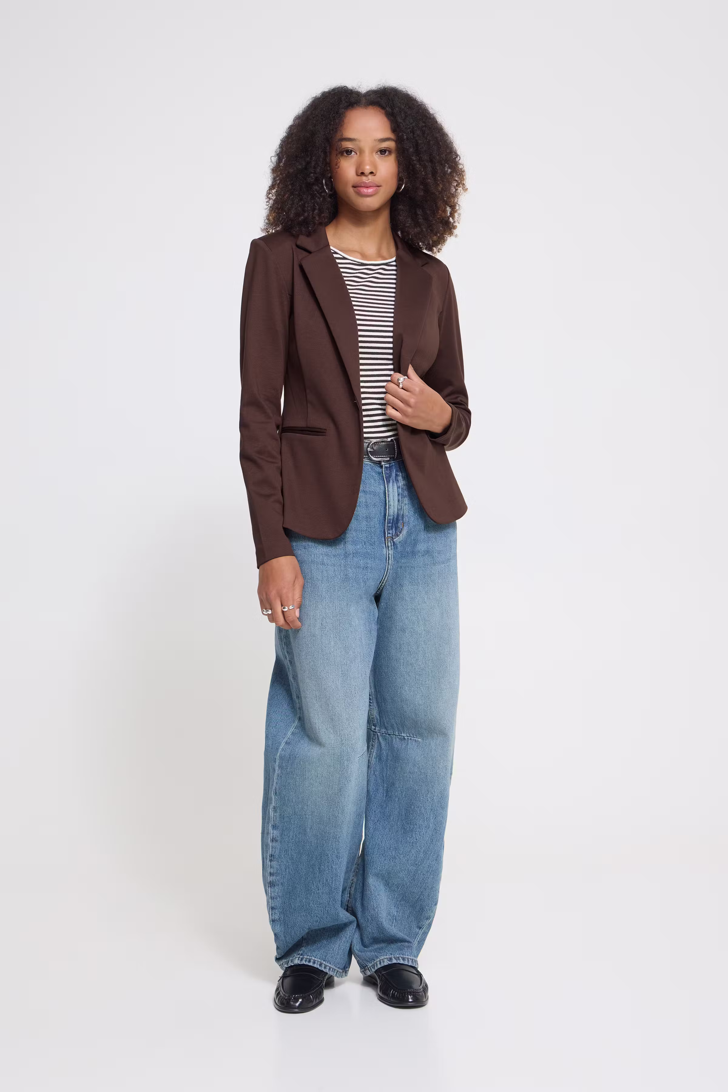 IHKATE Blazer LOOKBOOK FRONT 20101801-191419