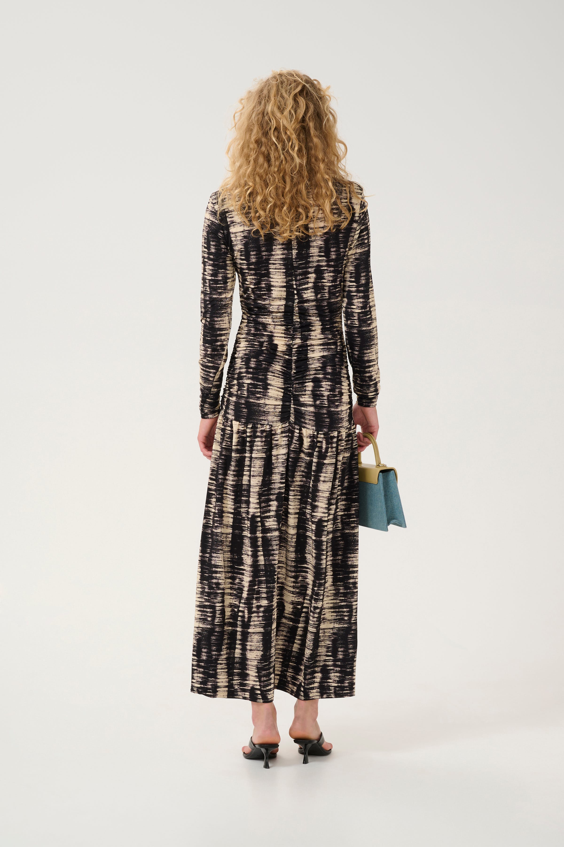 GZemilia Dress LOOKBOOK BACK 10909962-107275