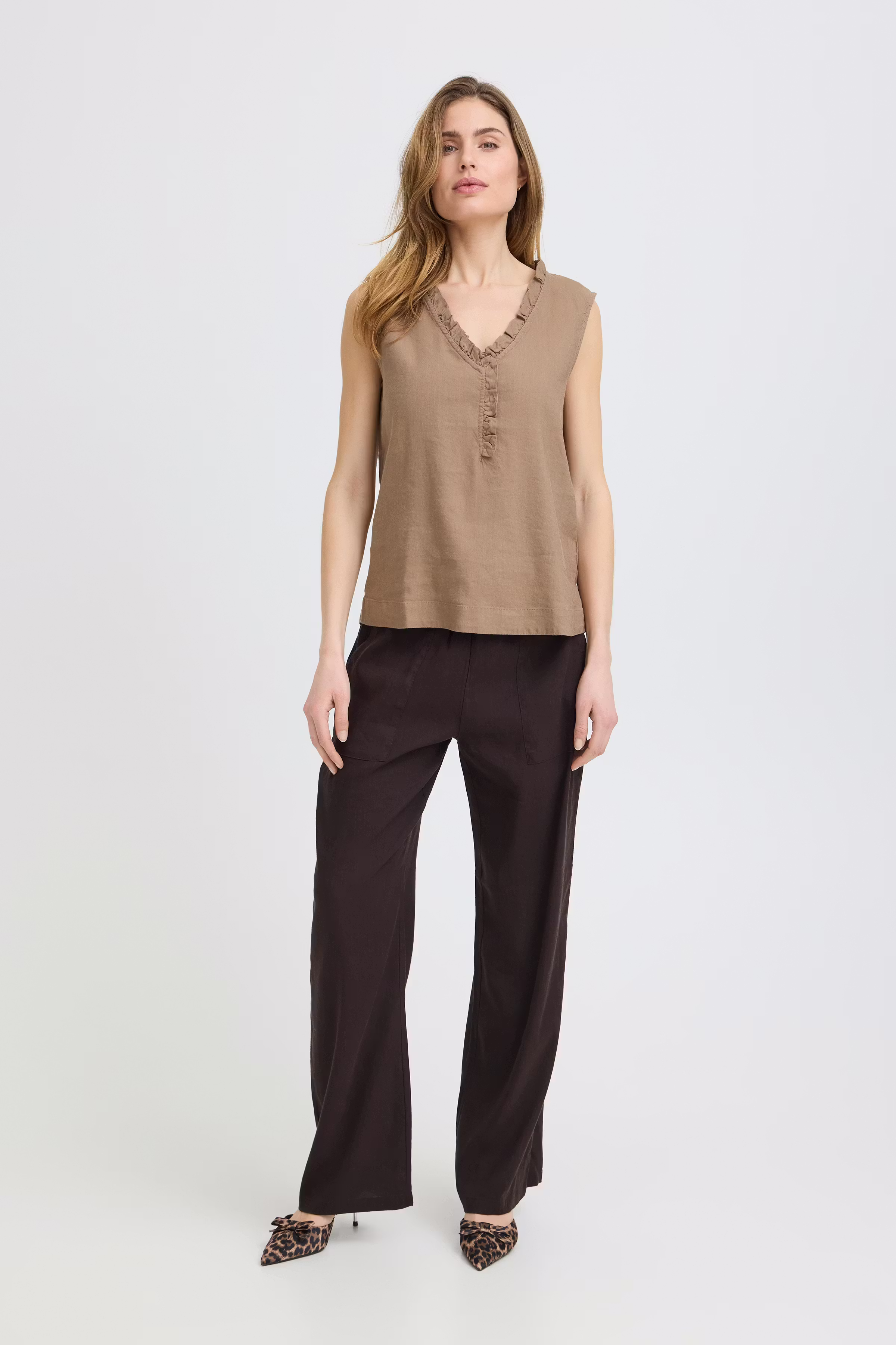 PZLUCA Bukser LOOKBOOK FRONT 50210436-191103