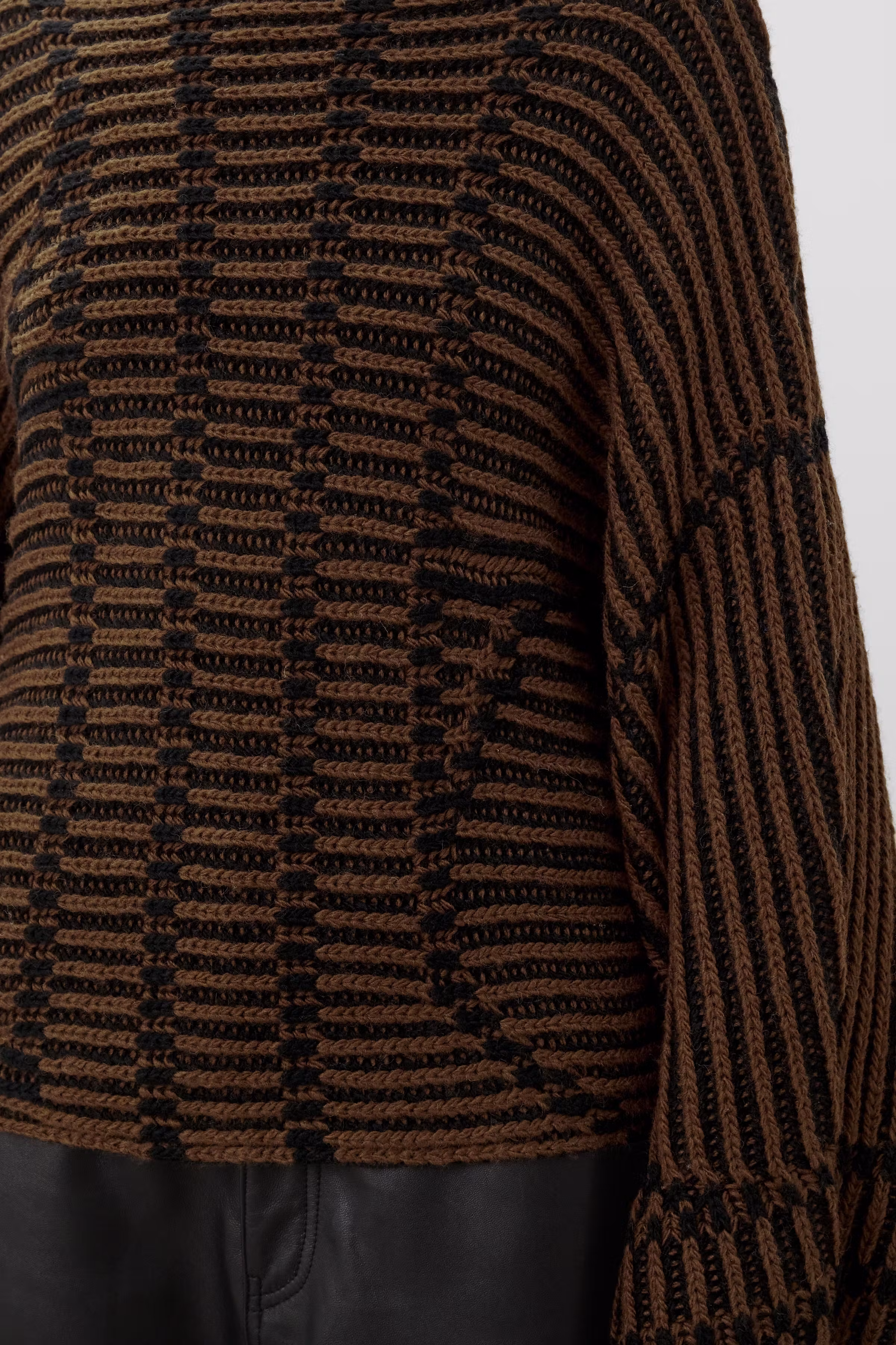 SLYlva Pullover LOOKBOOK DETAIL 30409868-305597