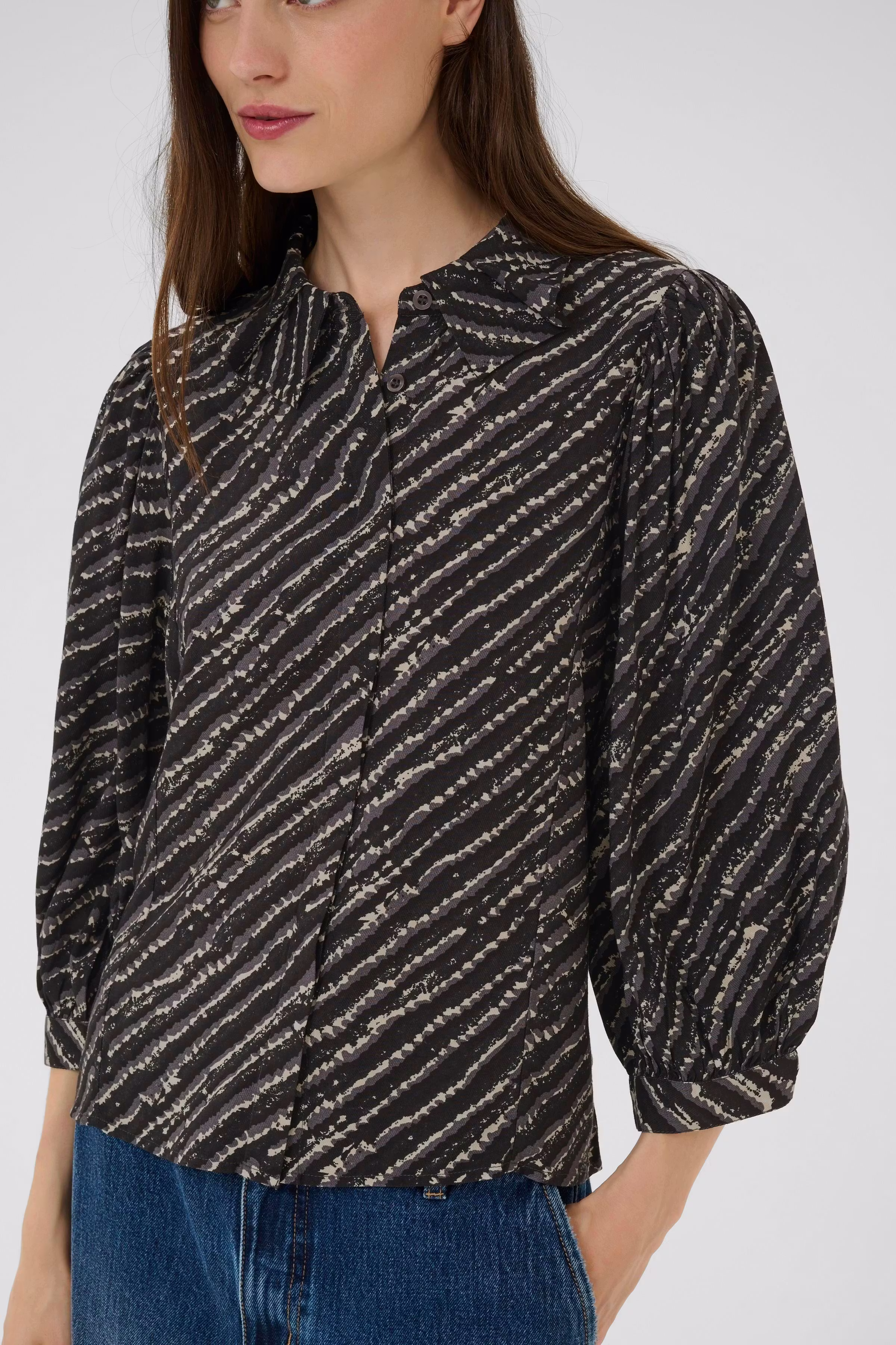 KBDavina Bluse LOOKBOOK DETAIL 10105784-108912