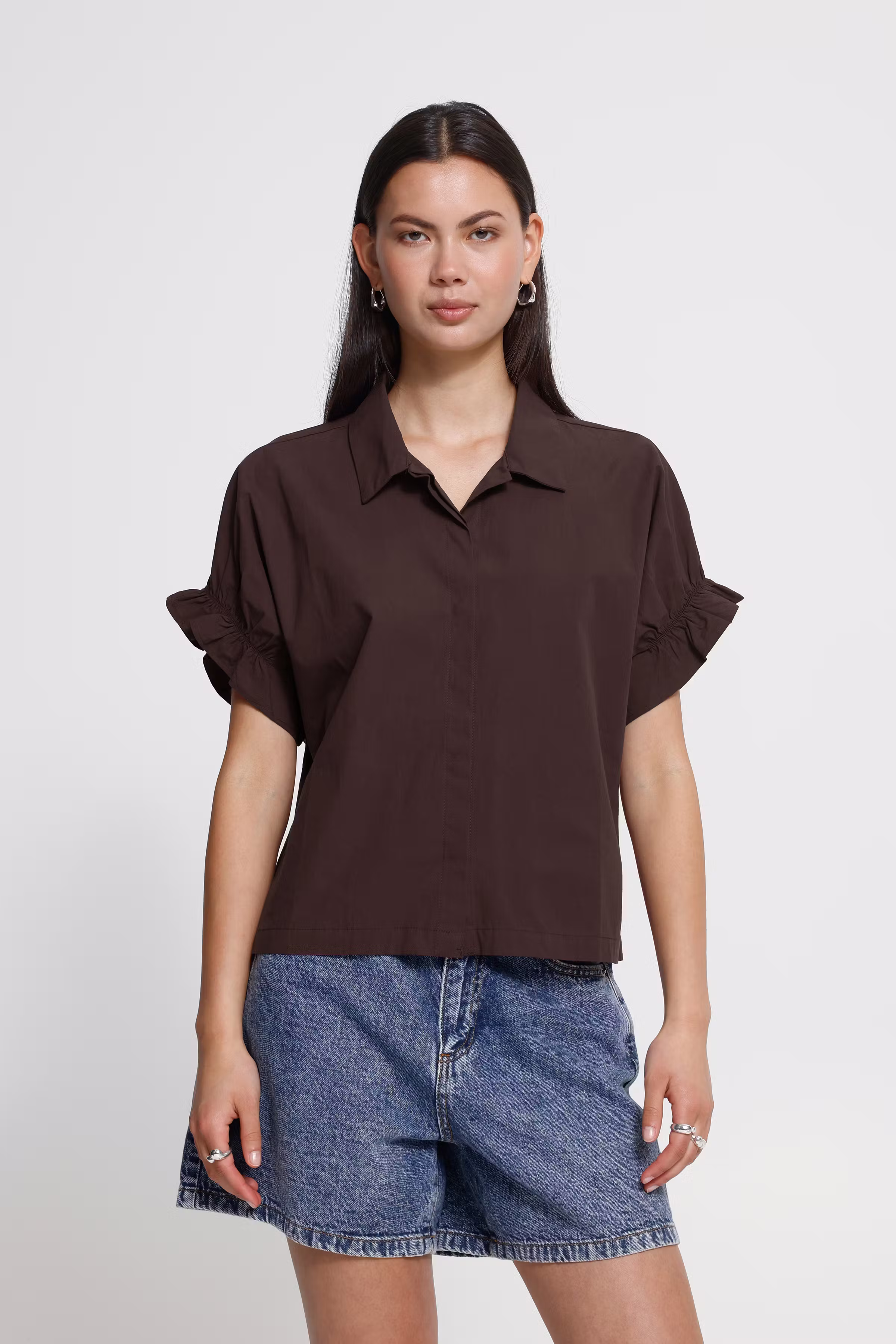 IHSAMI skjorta LOOKBOOK FRONT 20122835-191419