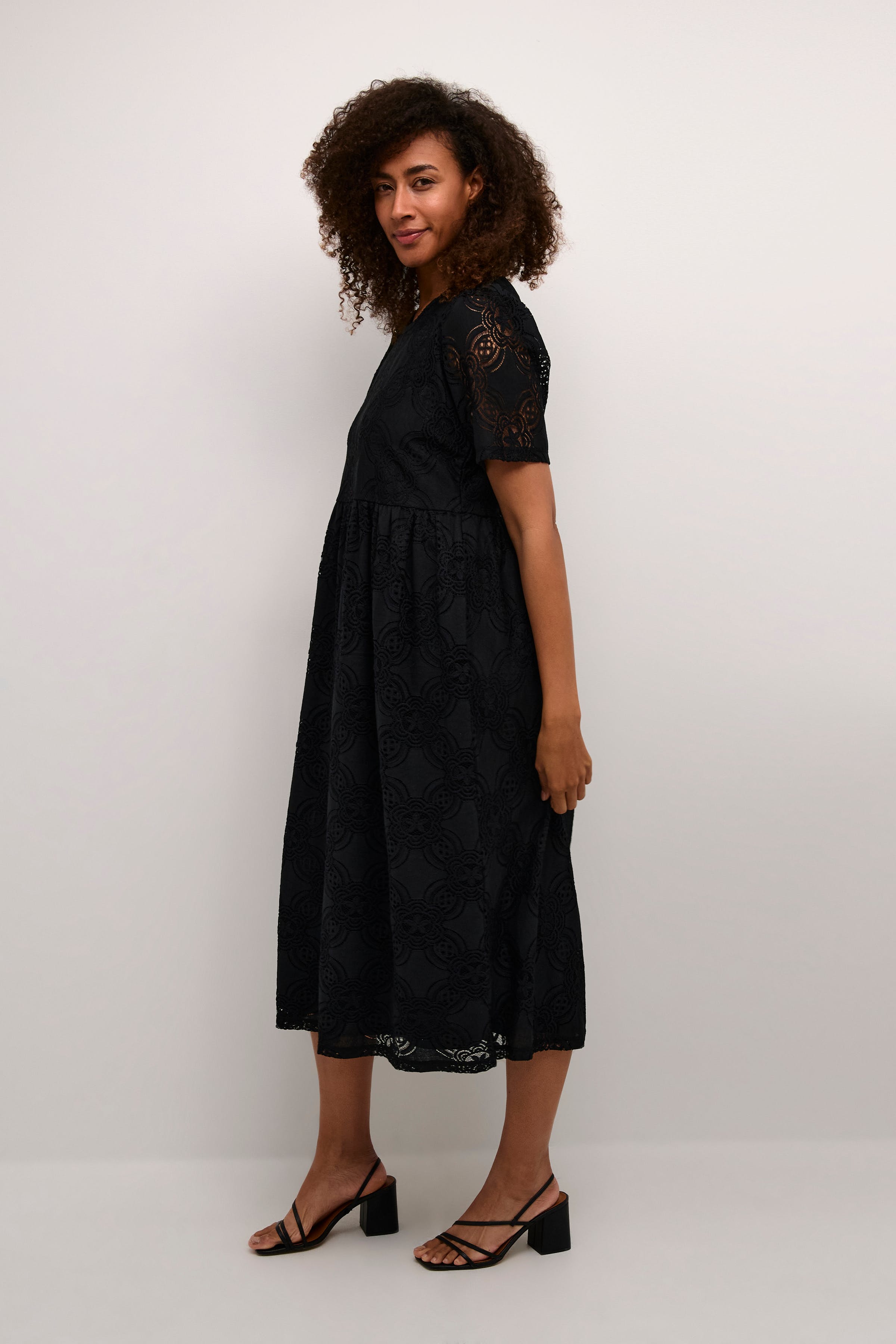 CUhenriette Klänning LOOKBOOK FRONT 50110934-500012