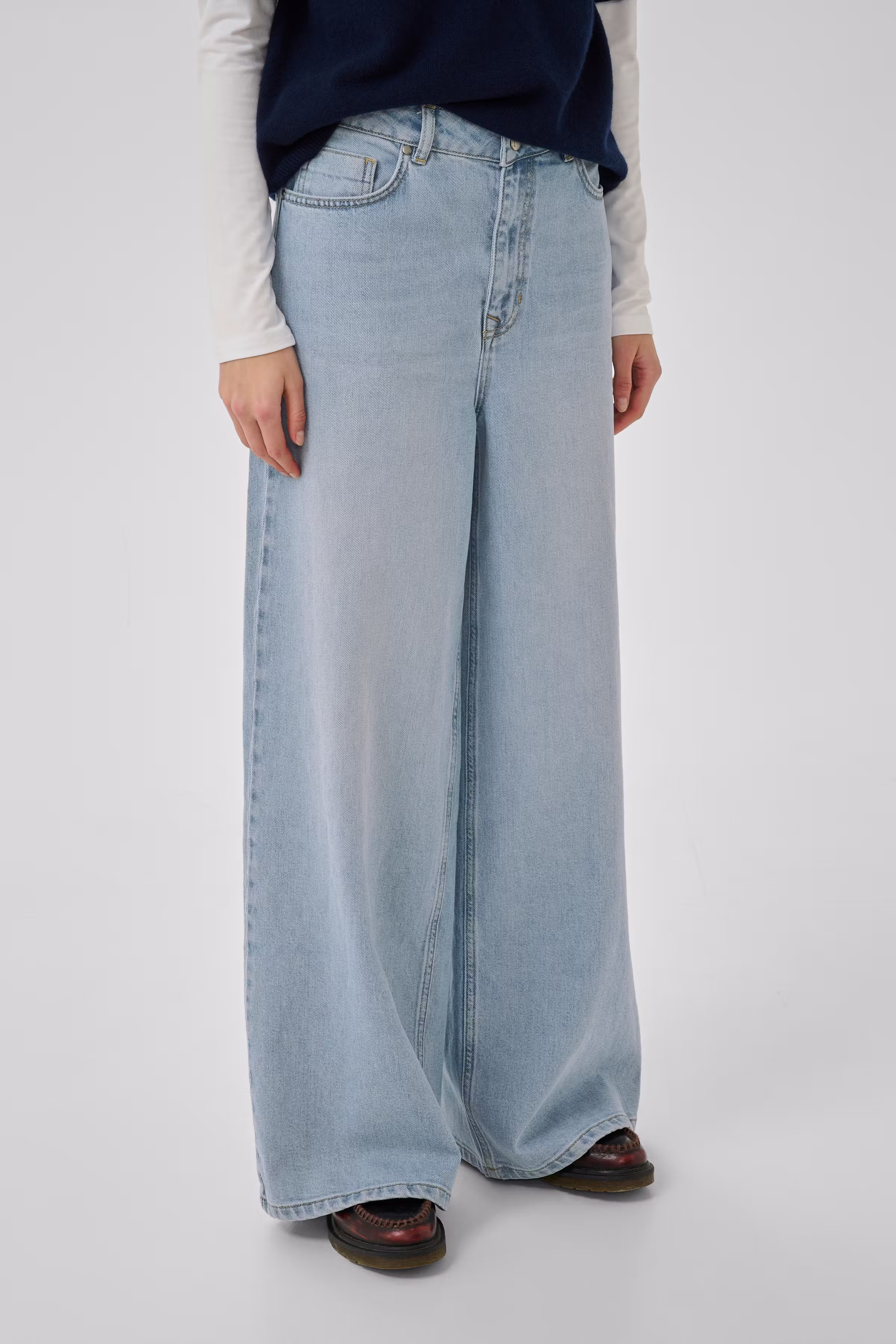 MWJessie Wide jeans LOOKBOOK FRONT 10705478-100045