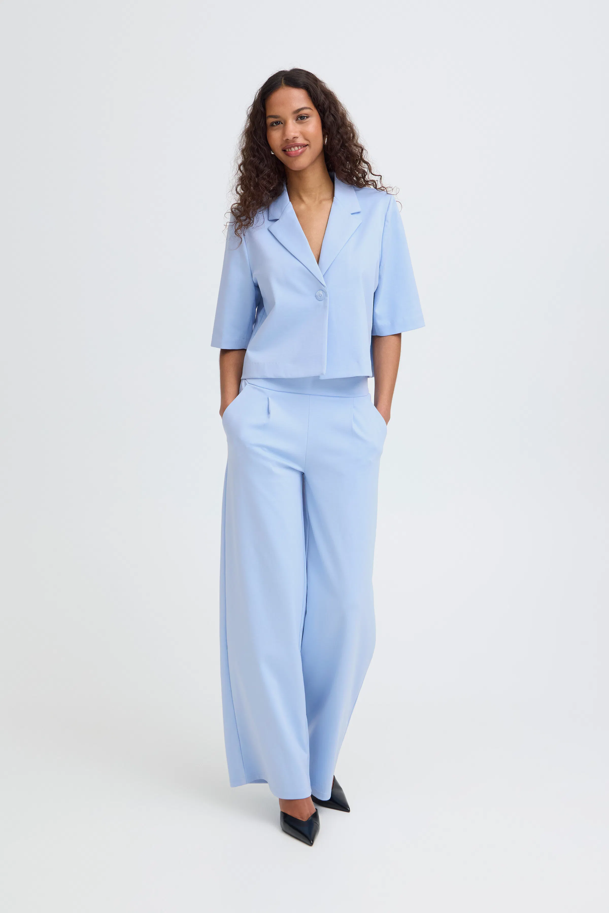IHKATE CROPPED Blazer LOOKBOOK FRONT 20123679-144214